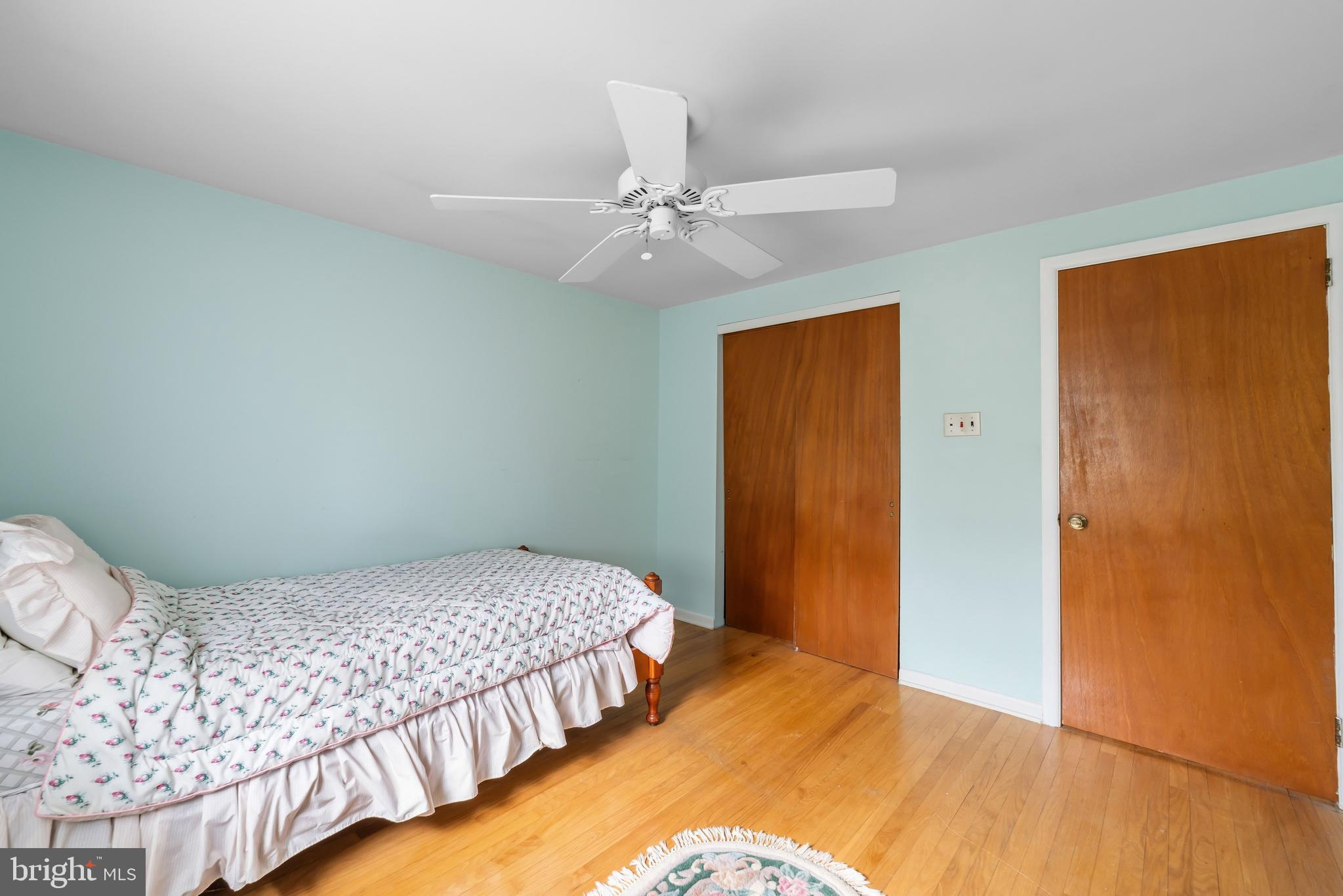 FEASTERVILLE - Residential