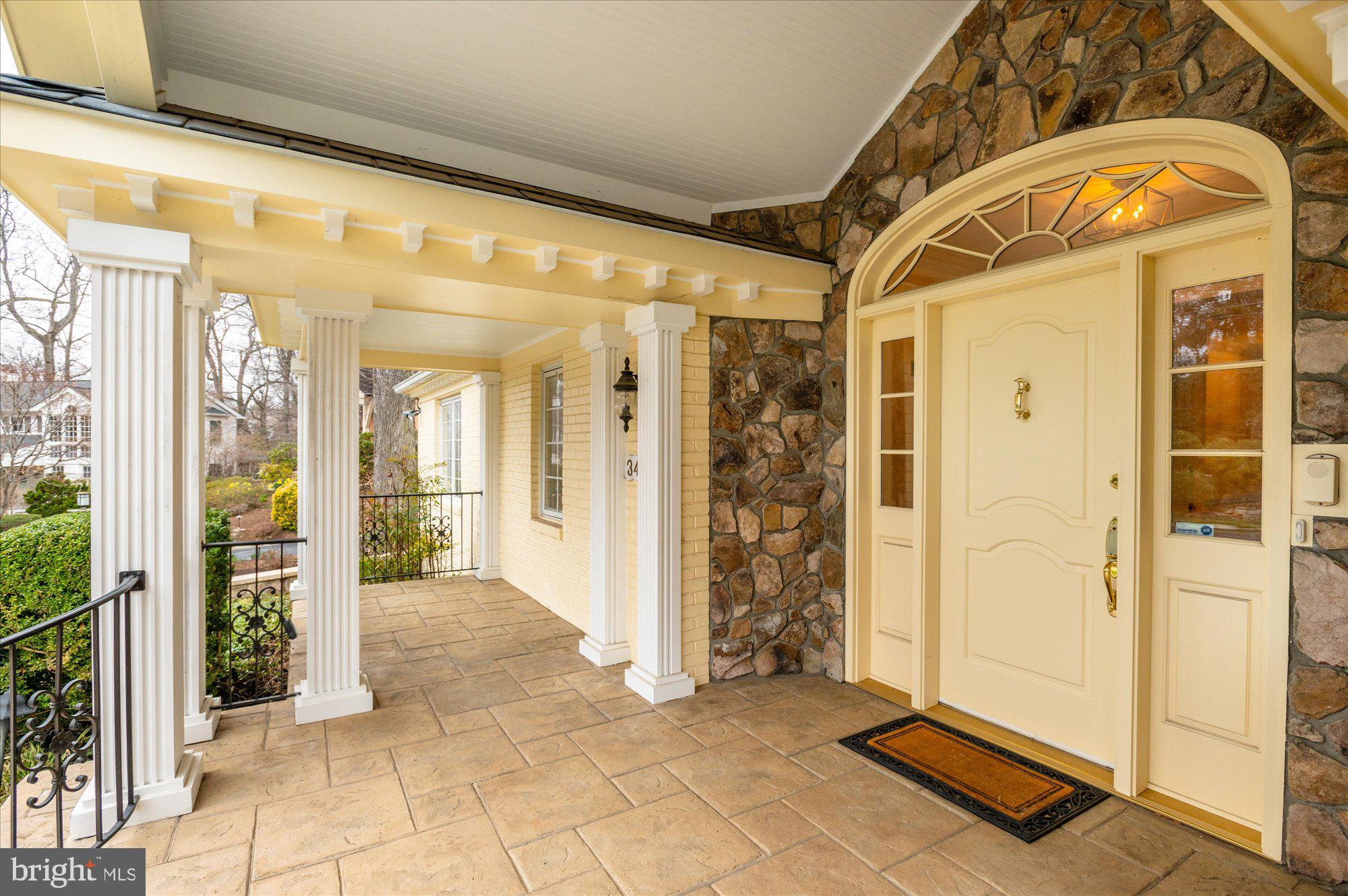 COUNTRY CLUB HILLS - Residential