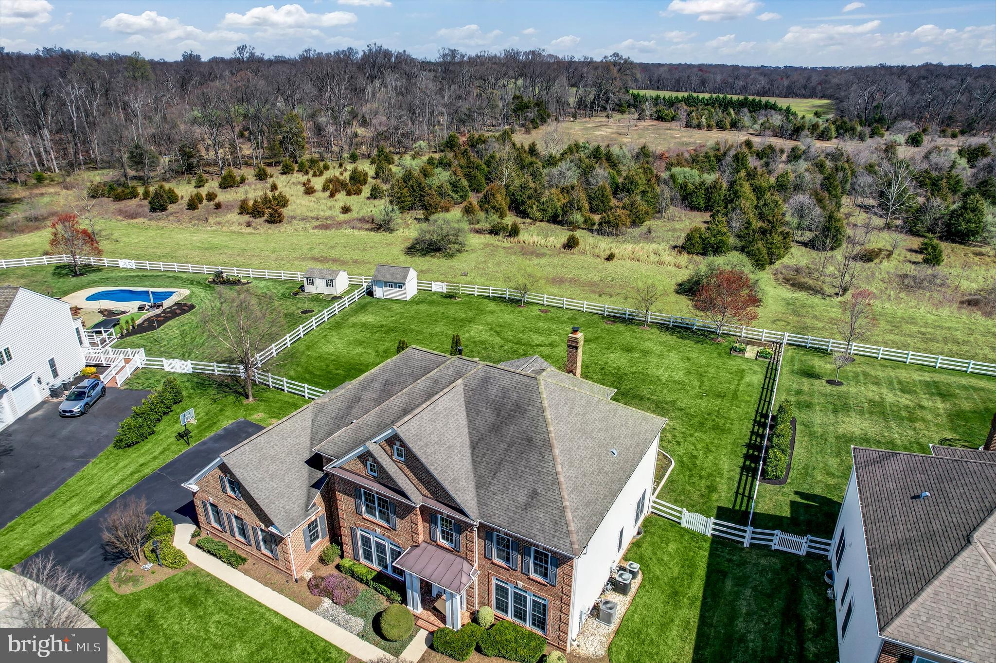 RED CEDAR - Residential