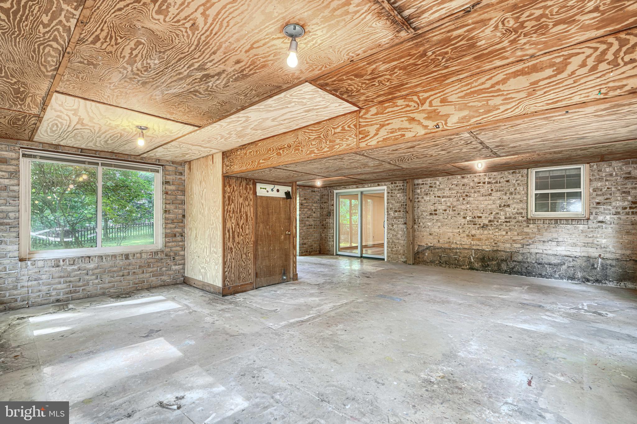 CAVES PARK - Residential