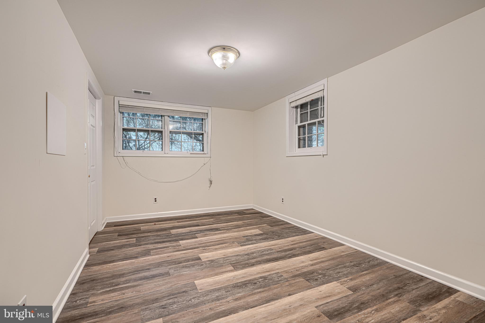 CAVES PARK - Residential