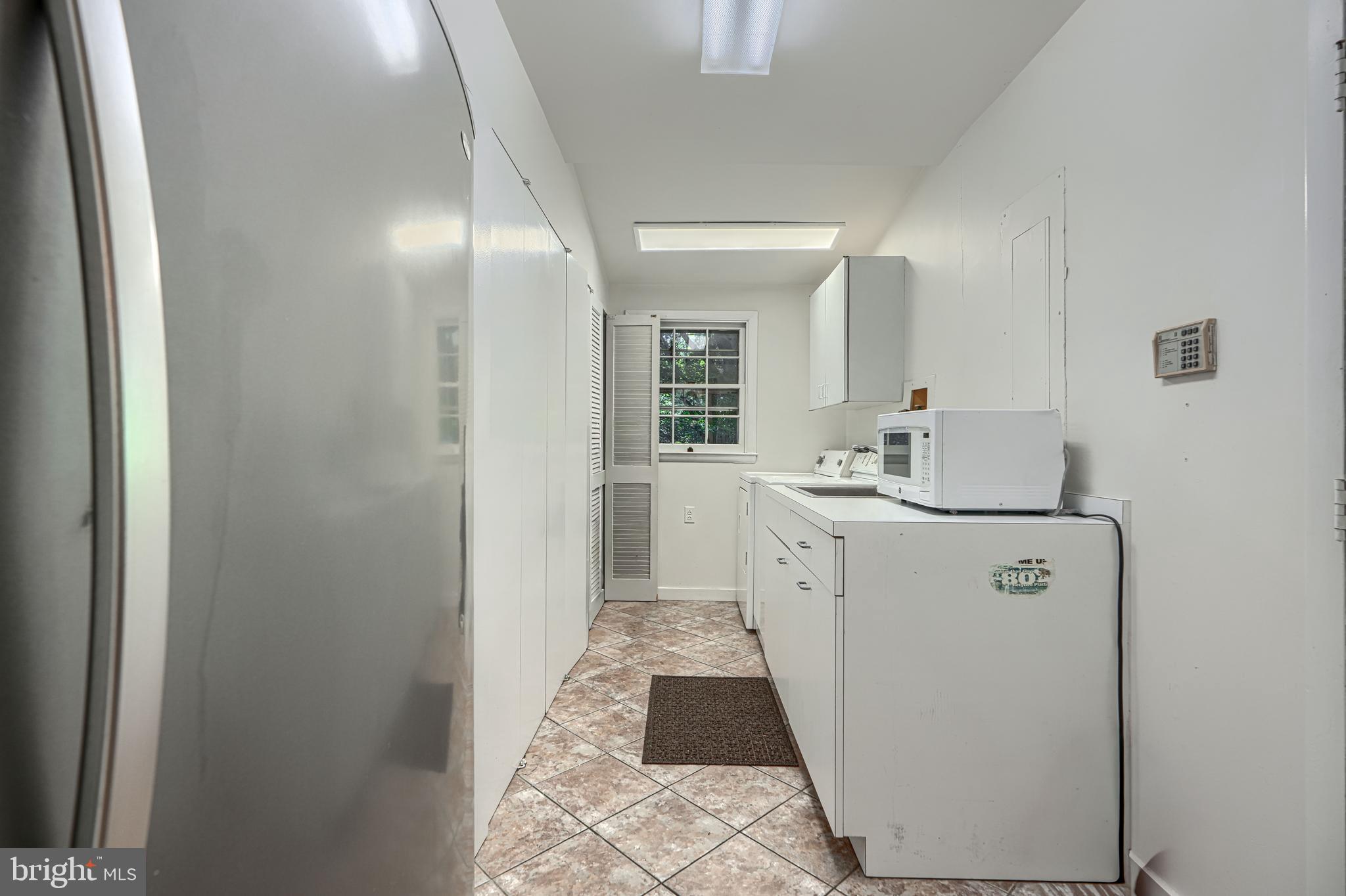 CAVES PARK - Residential