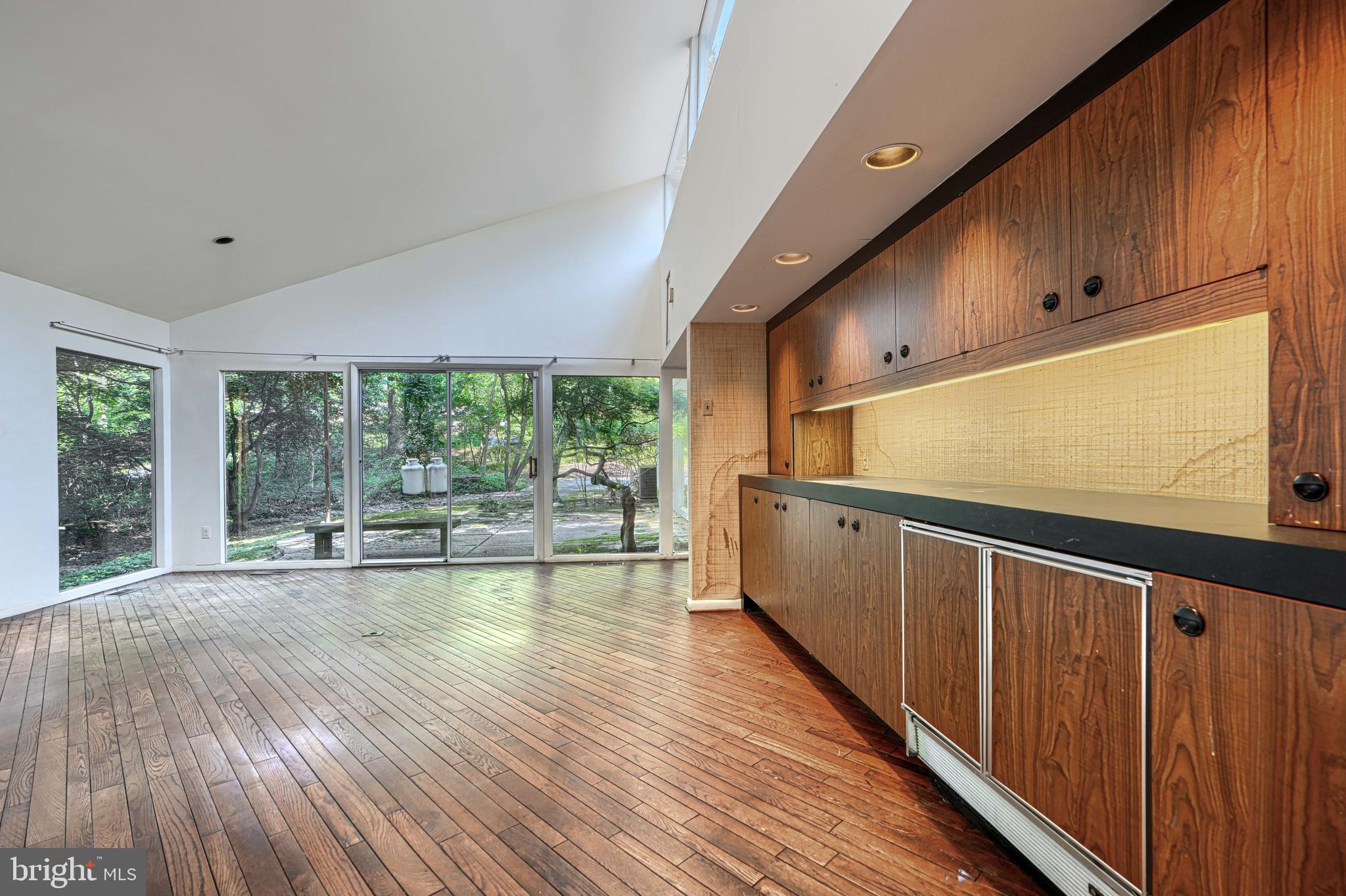 CAVES PARK - Residential