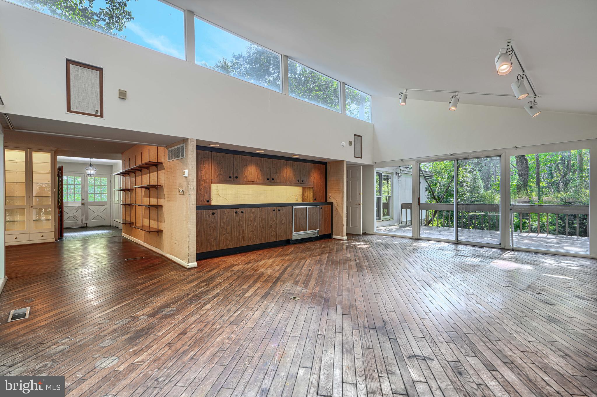 CAVES PARK - Residential
