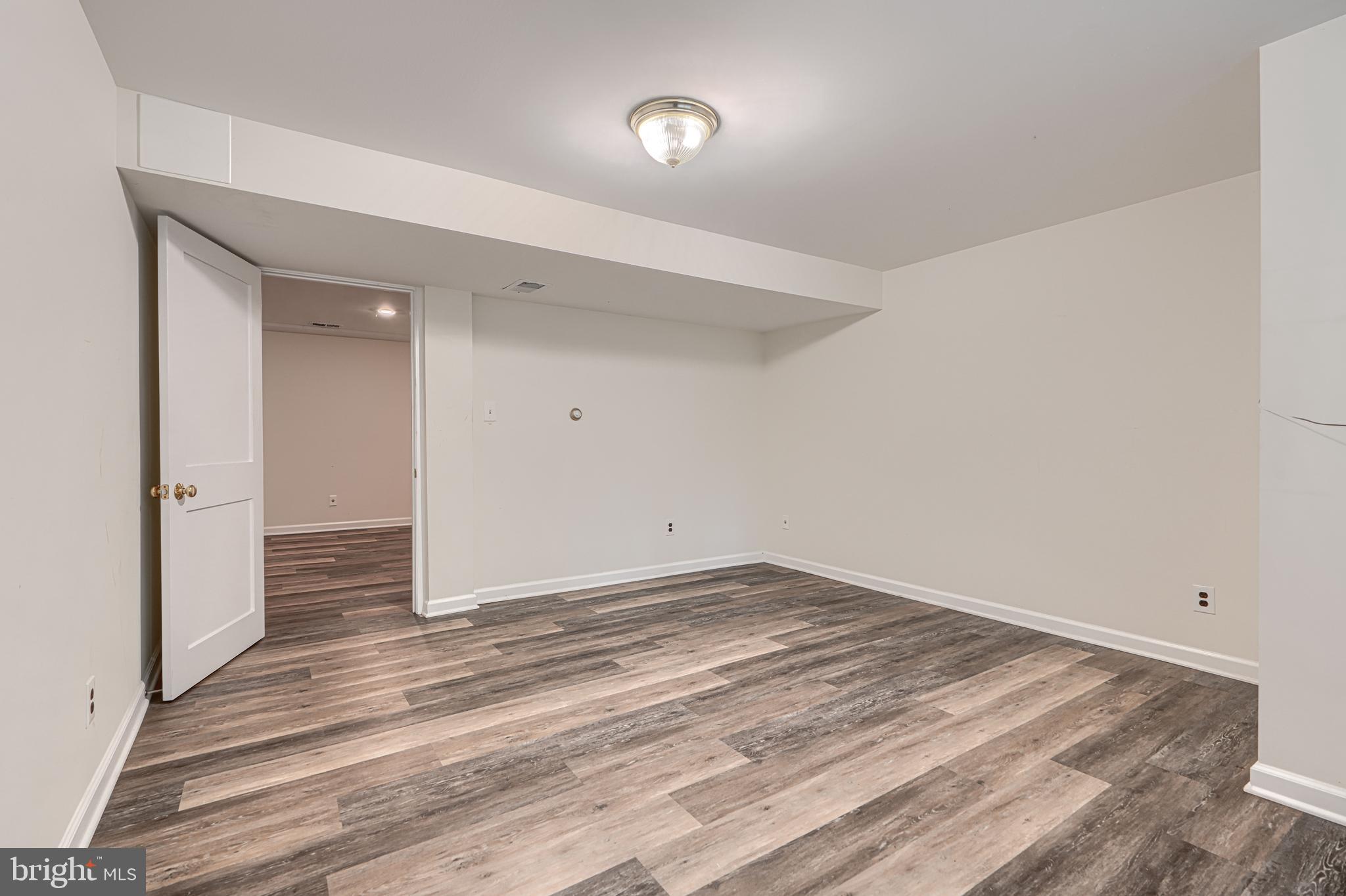 CAVES PARK - Residential