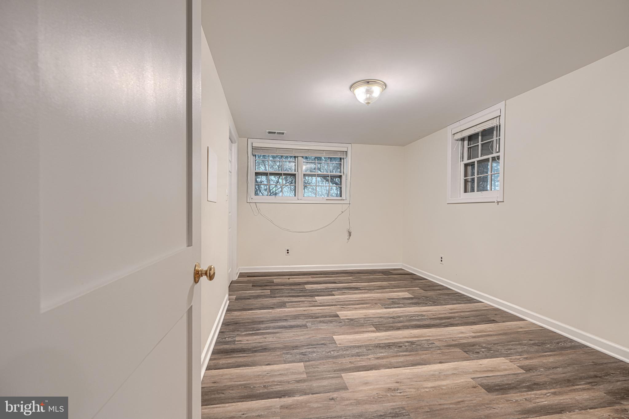 CAVES PARK - Residential