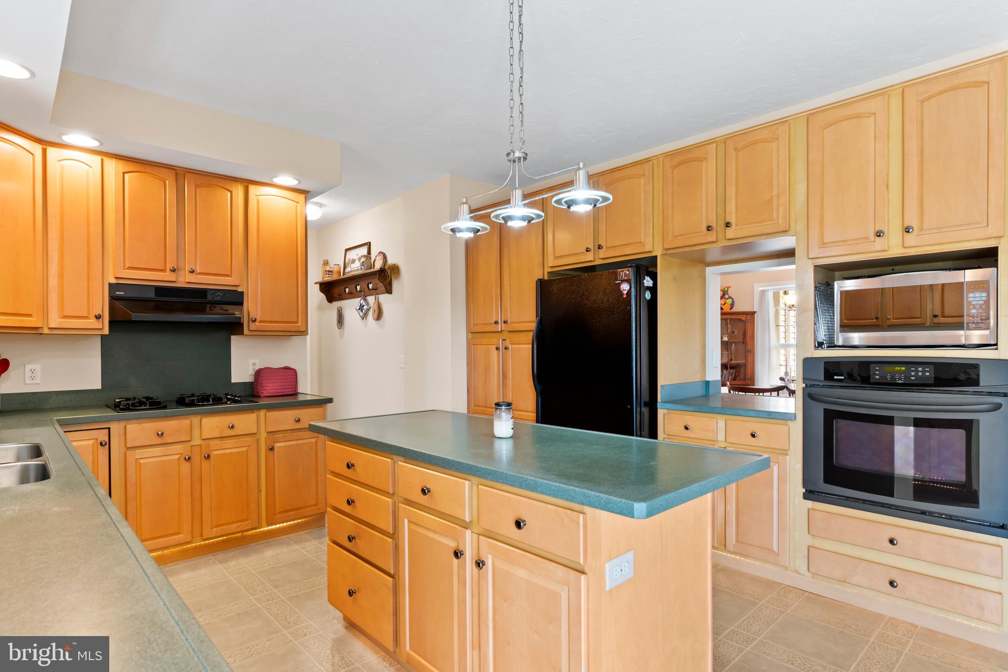 MEADOW CREEK - Residential