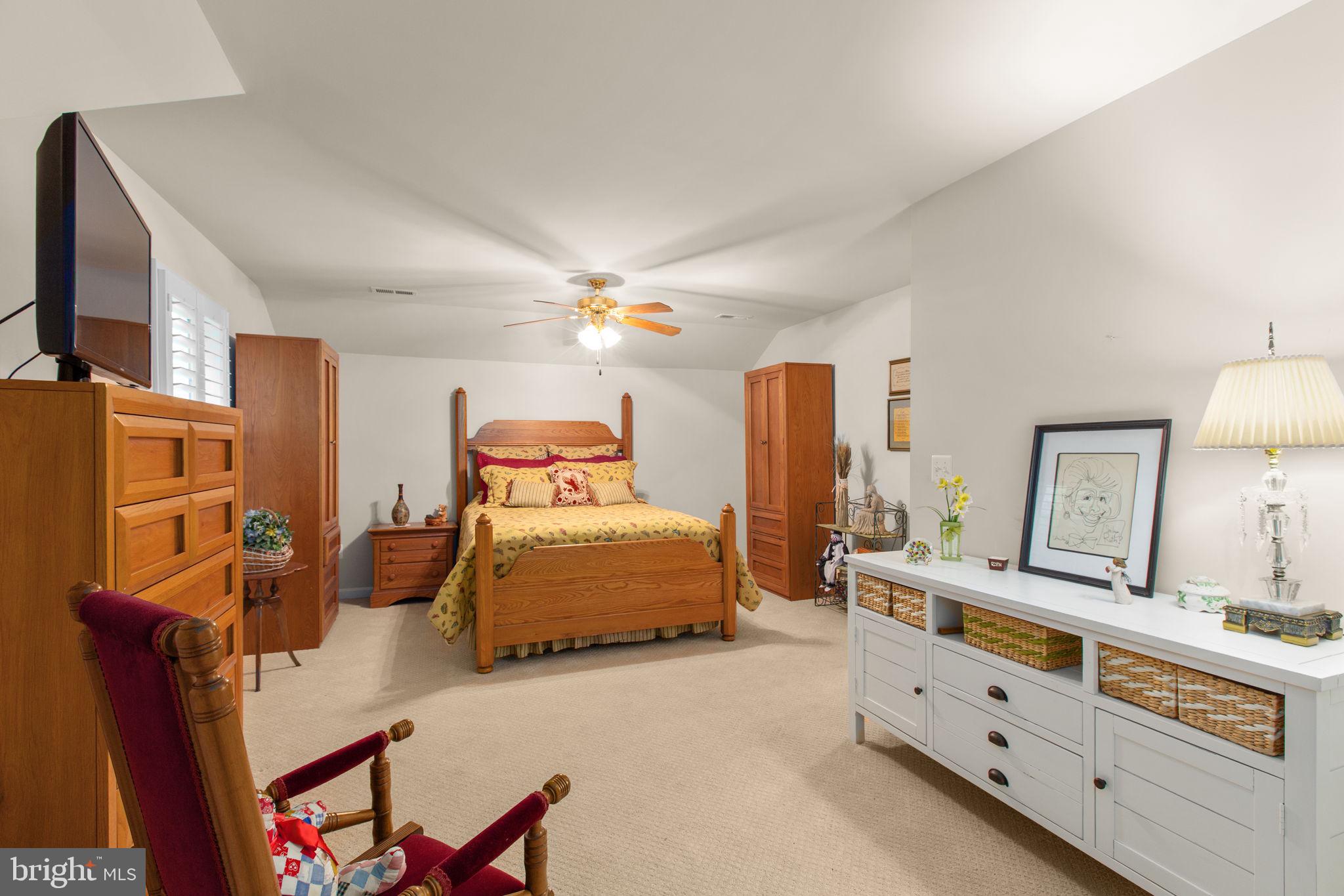 MILL CREEK - Residential