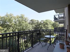 CIRCLE CONDOMINIUMS - Residential Lease