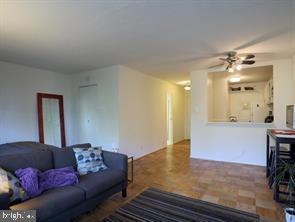 CIRCLE CONDOMINIUMS - Residential Lease