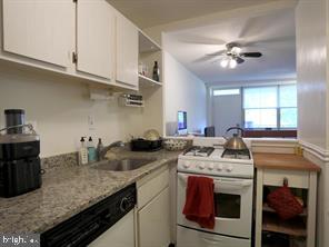 CIRCLE CONDOMINIUMS - Residential Lease