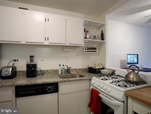 CIRCLE CONDOMINIUMS - Residential Lease