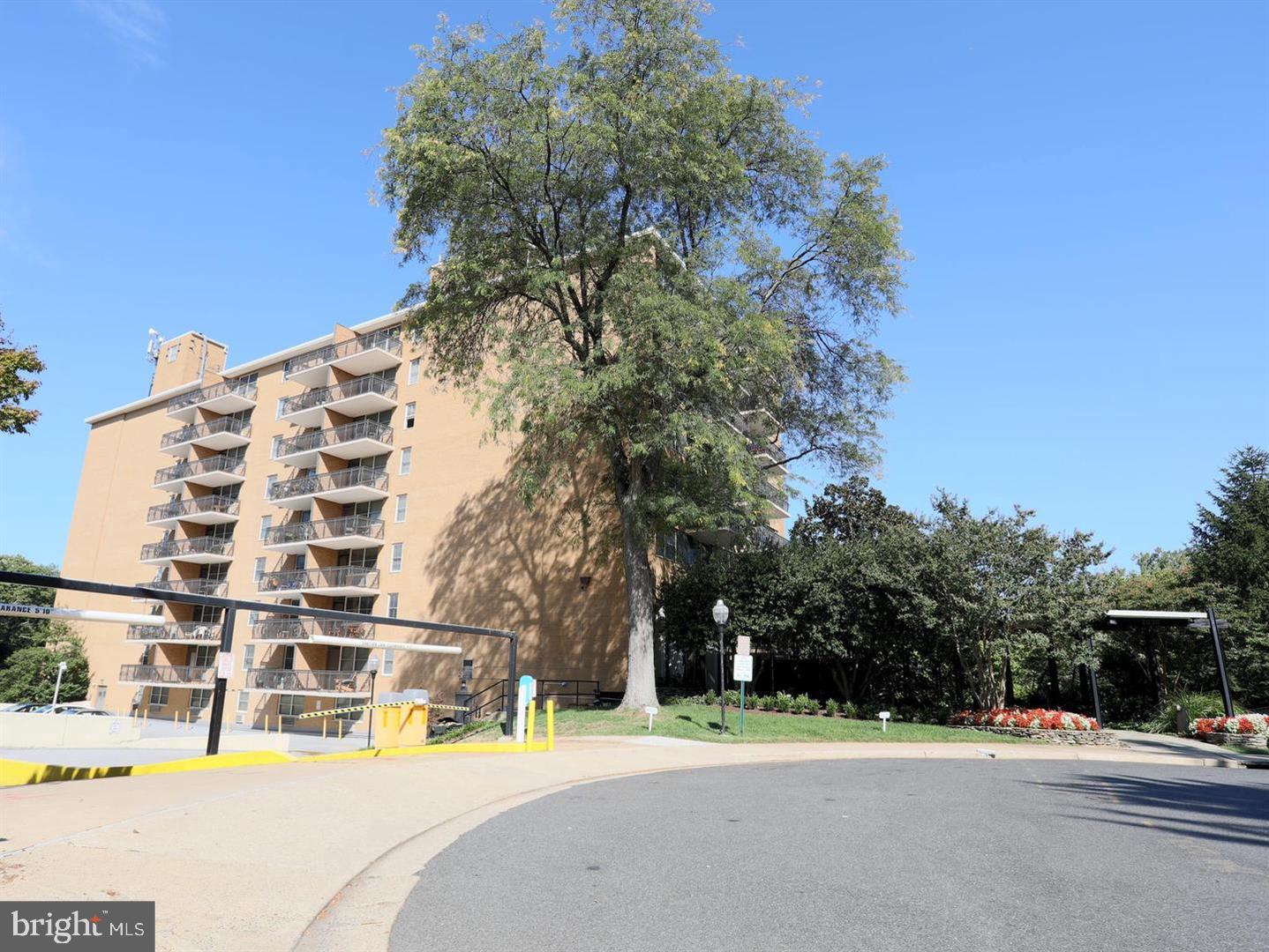 CIRCLE CONDOMINIUMS - Residential Lease