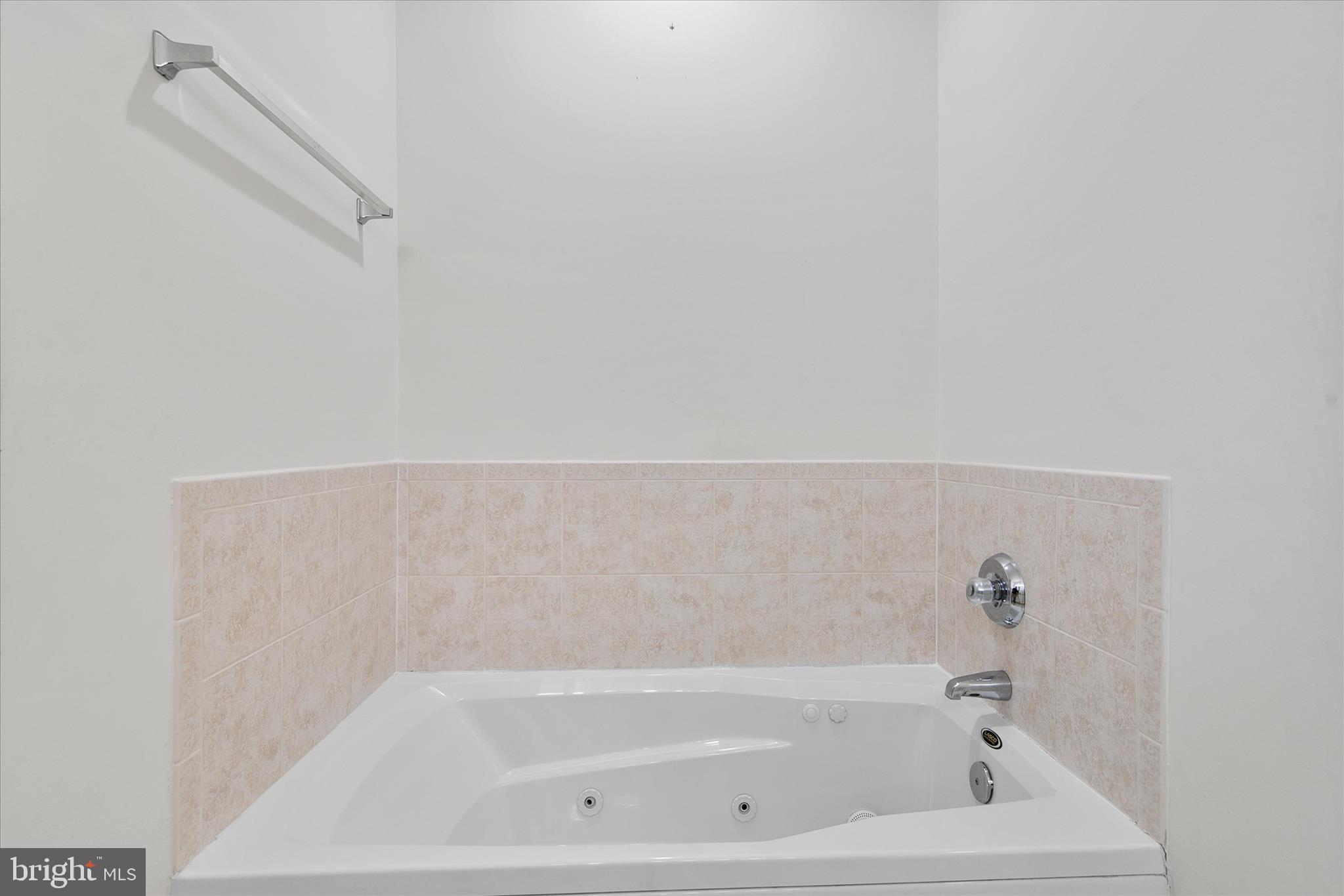 BEAR TRAP - Residential