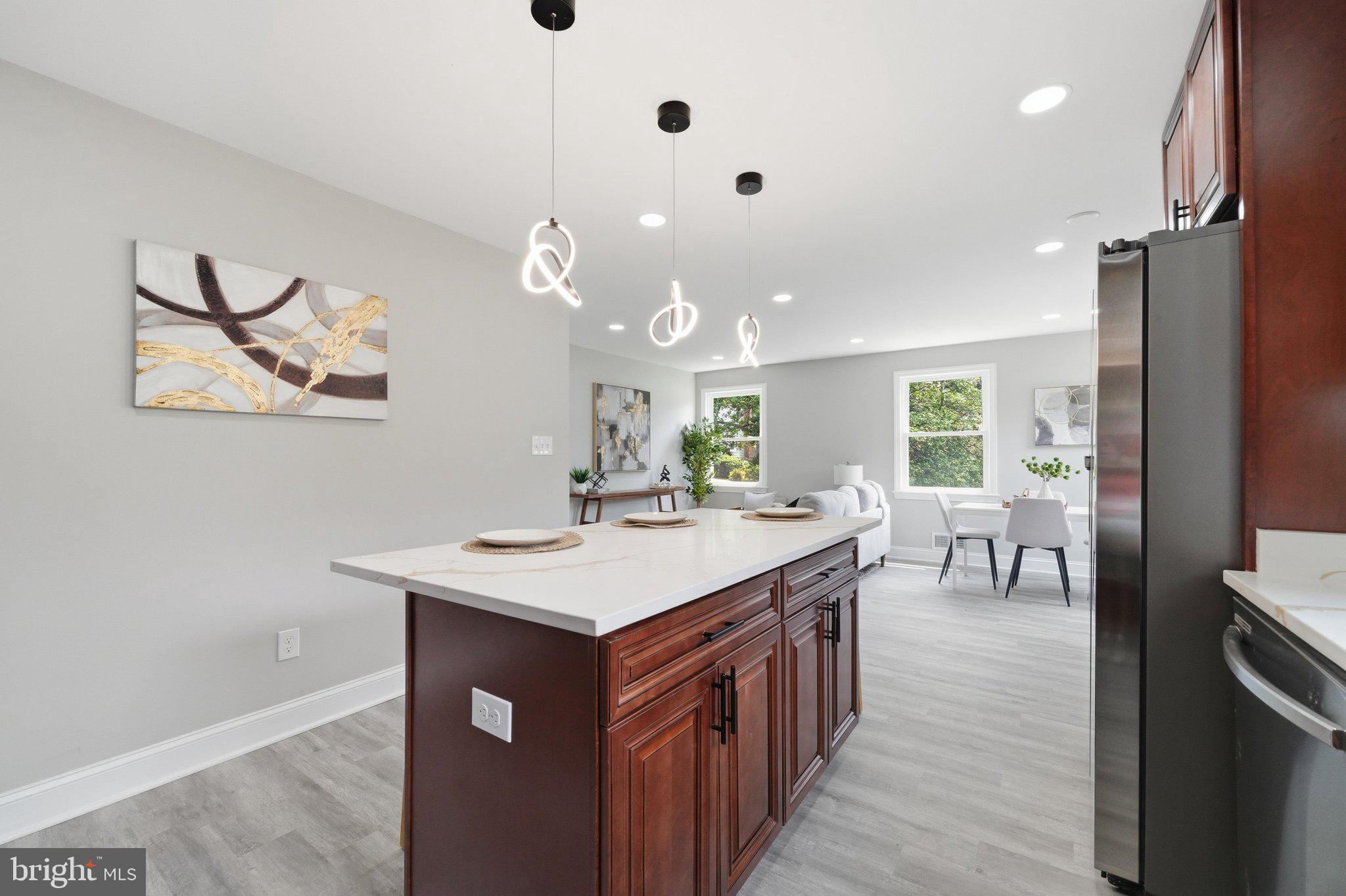 WHEATON HILLS - Residential