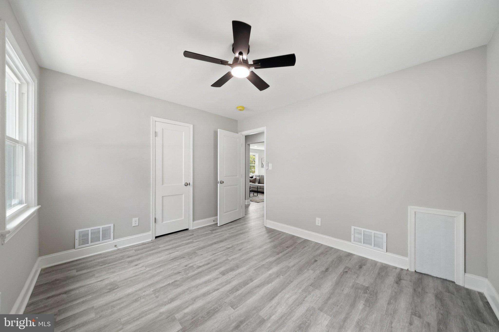 WHEATON HILLS - Residential