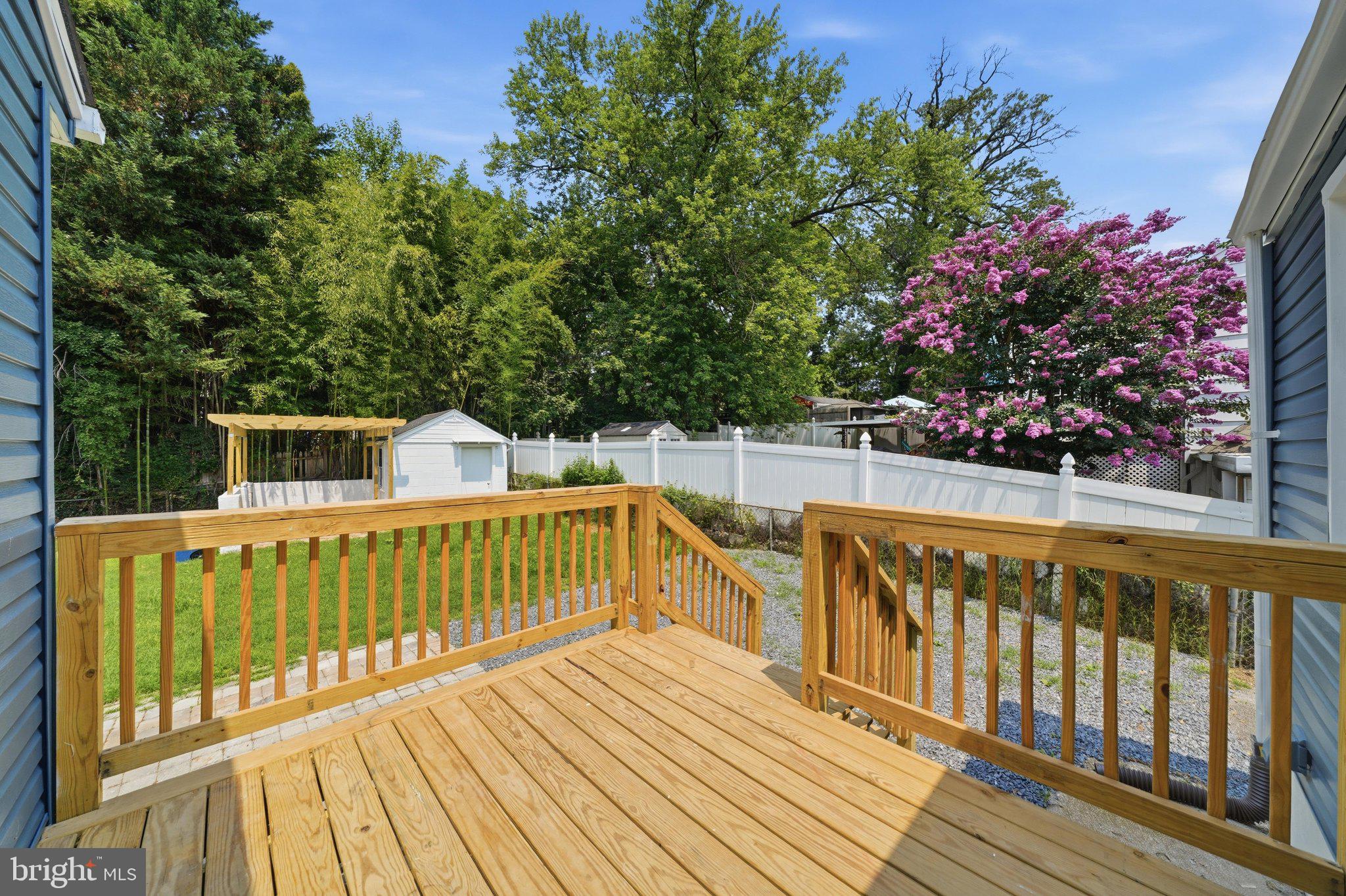 WHEATON HILLS - Residential