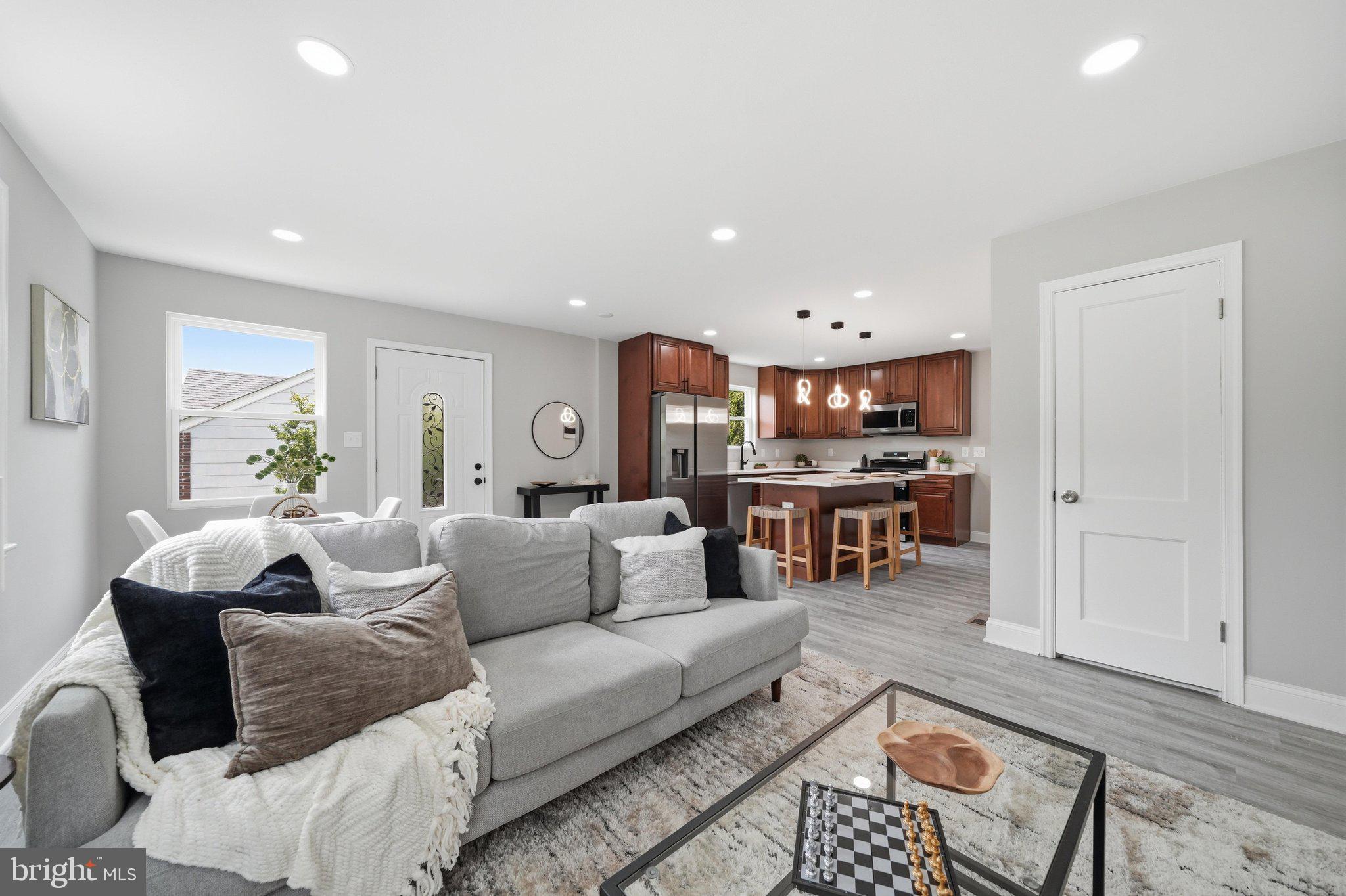 WHEATON HILLS - Residential