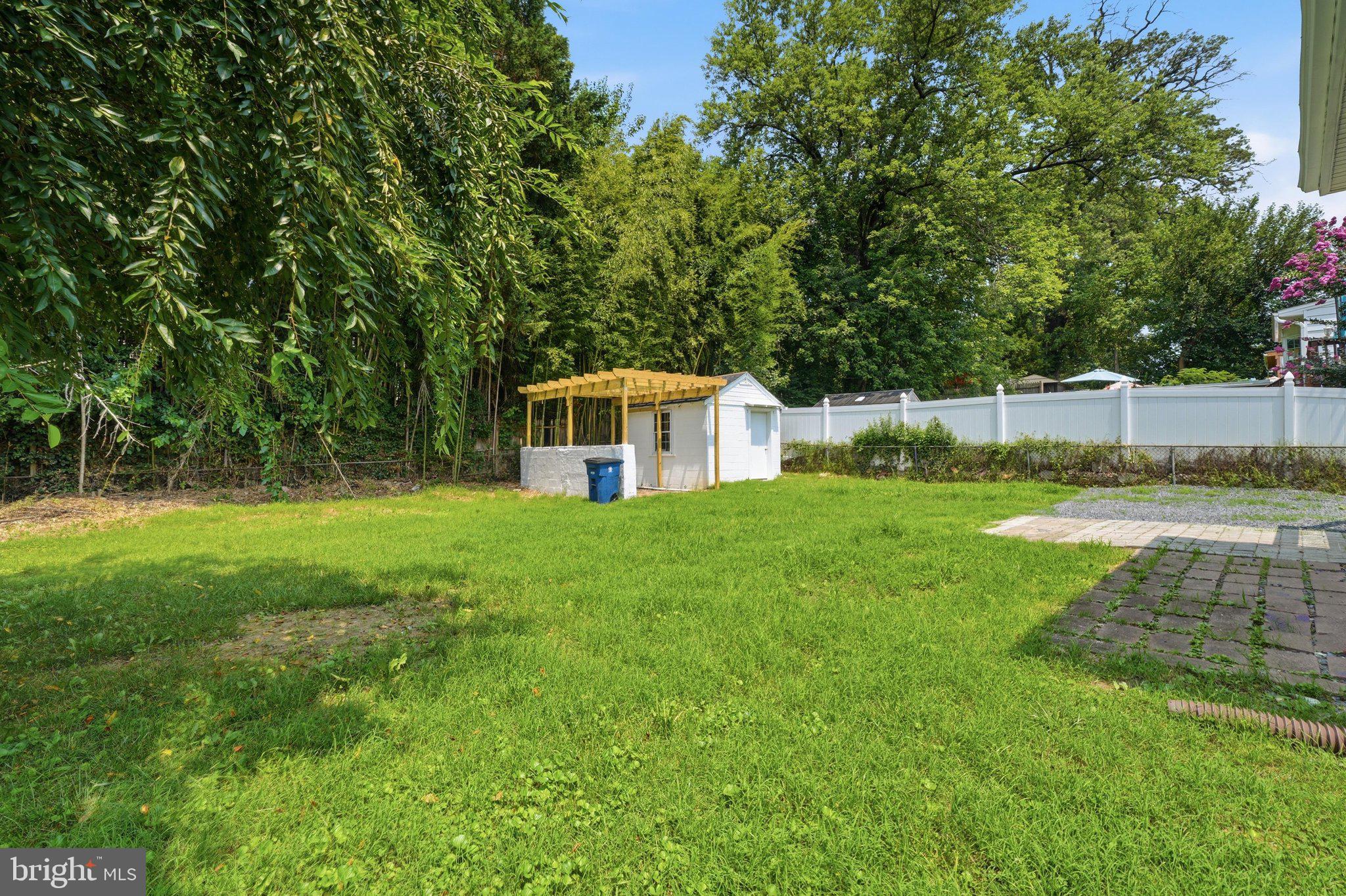 WHEATON HILLS - Residential