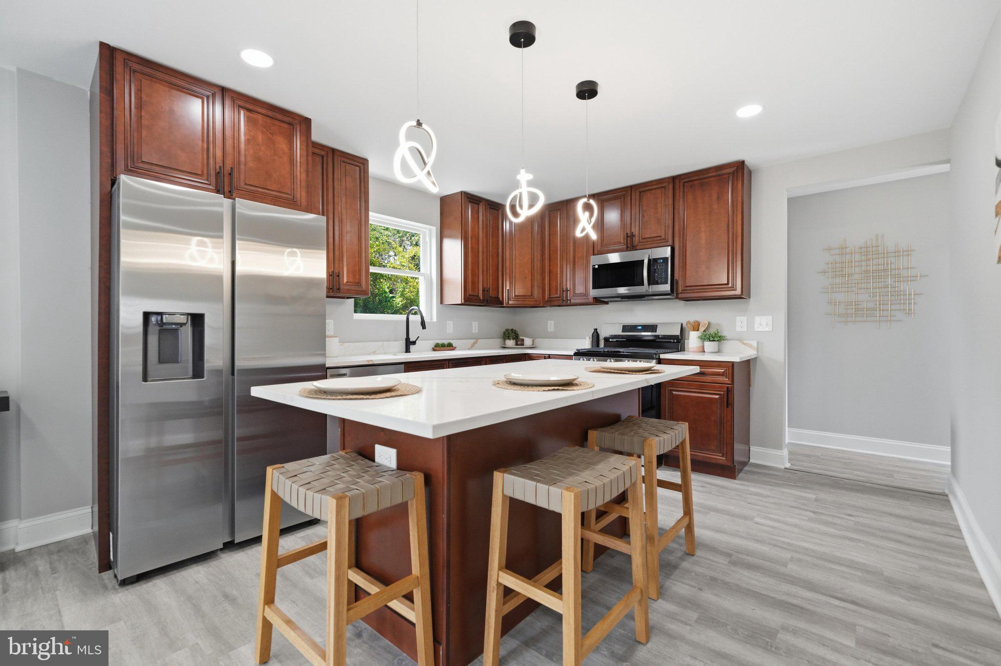 WHEATON HILLS - Residential