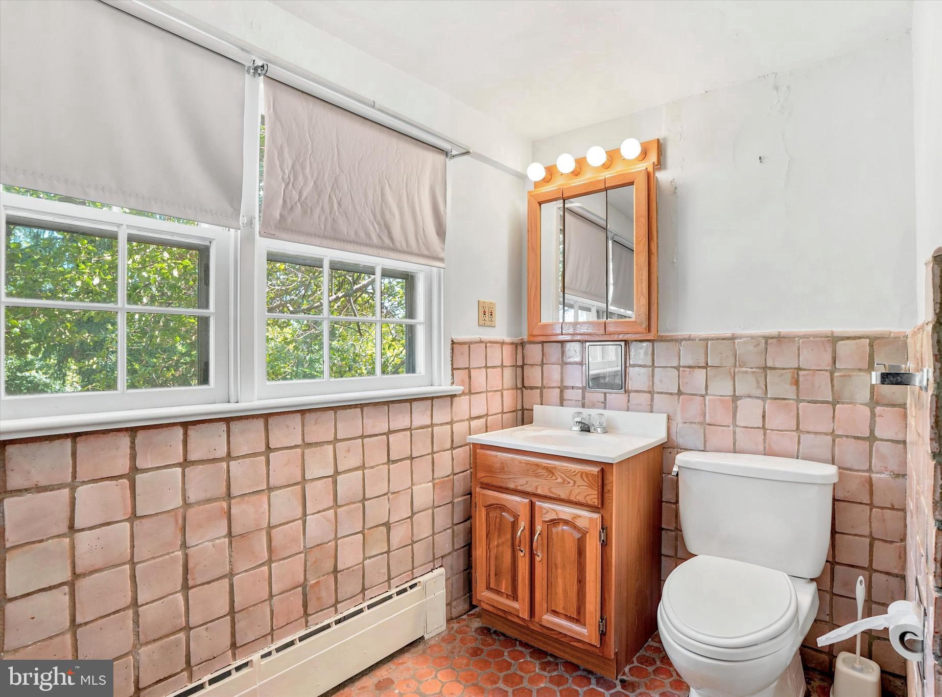 HUNTINGDON VALLEY - Residential
