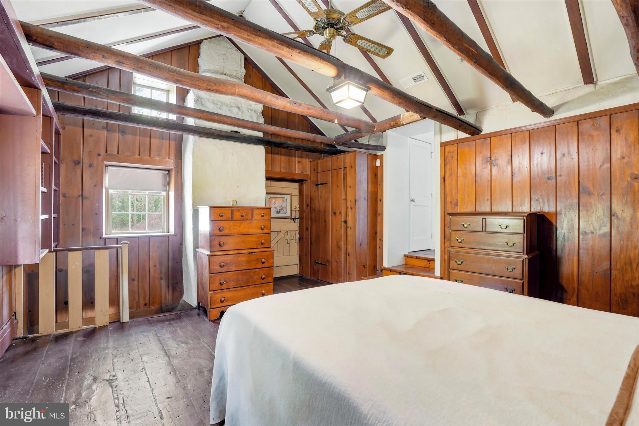 HUNTINGDON VALLEY - Residential