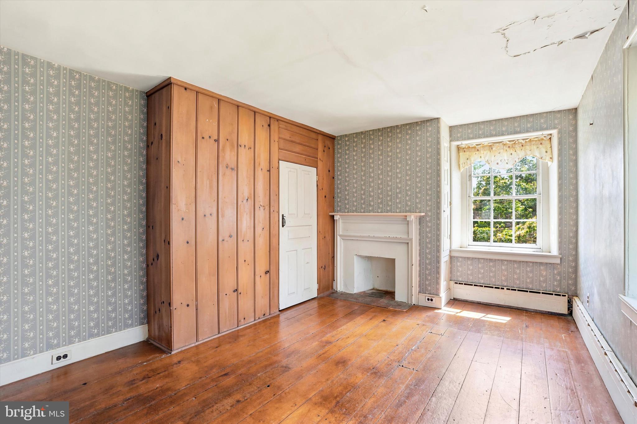 HUNTINGDON VALLEY - Residential