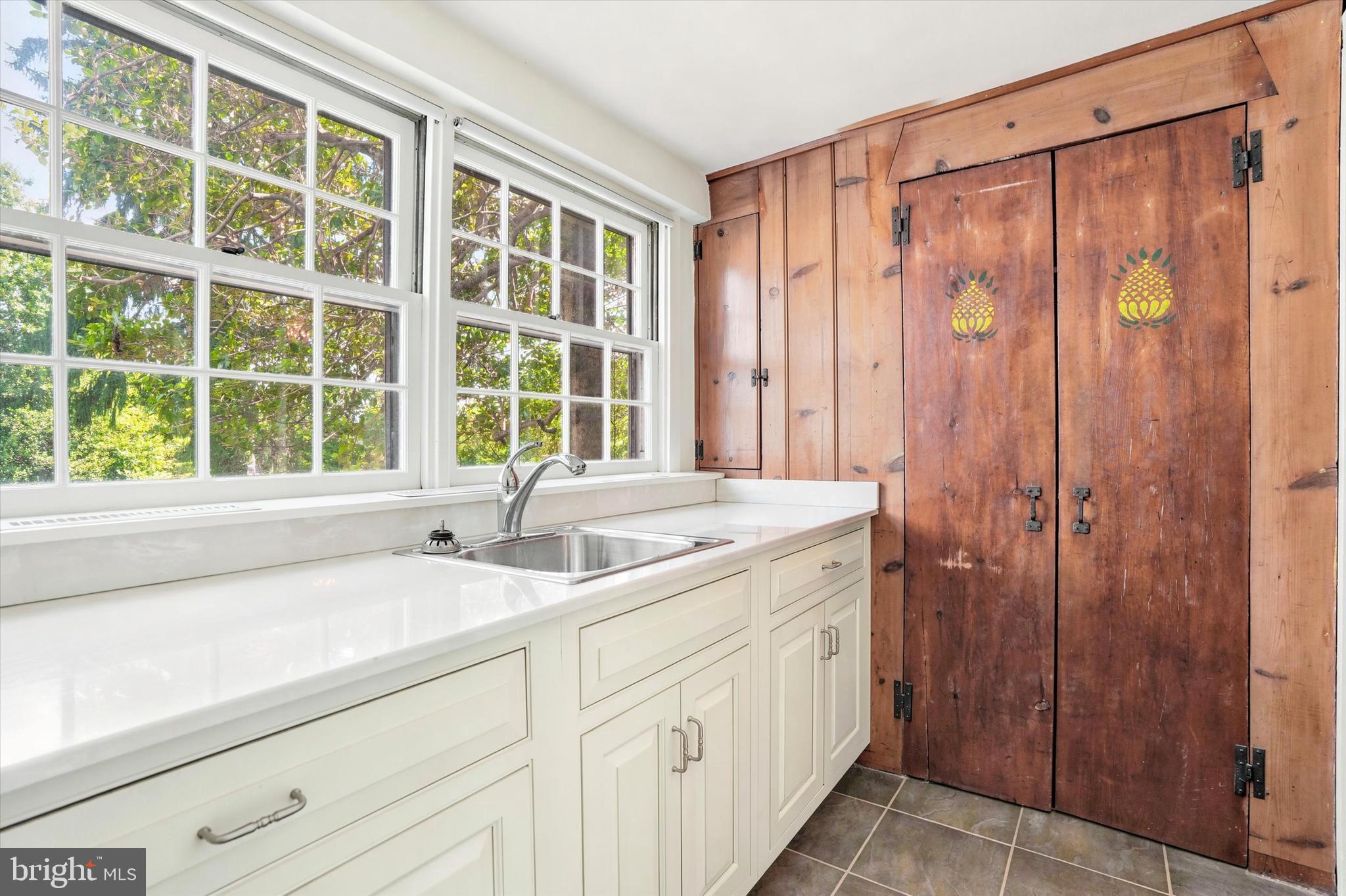 HUNTINGDON VALLEY - Residential