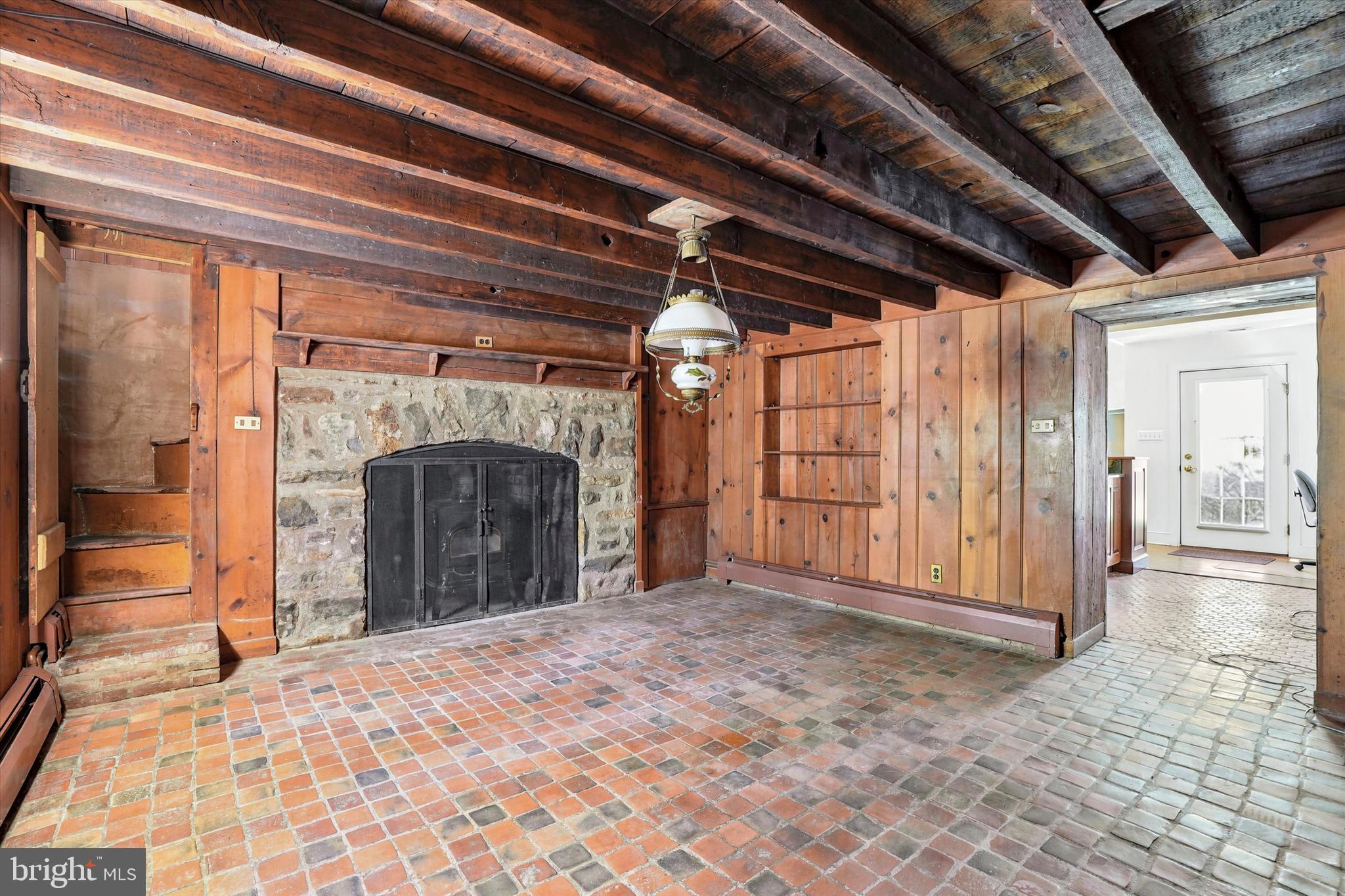 HUNTINGDON VALLEY - Residential