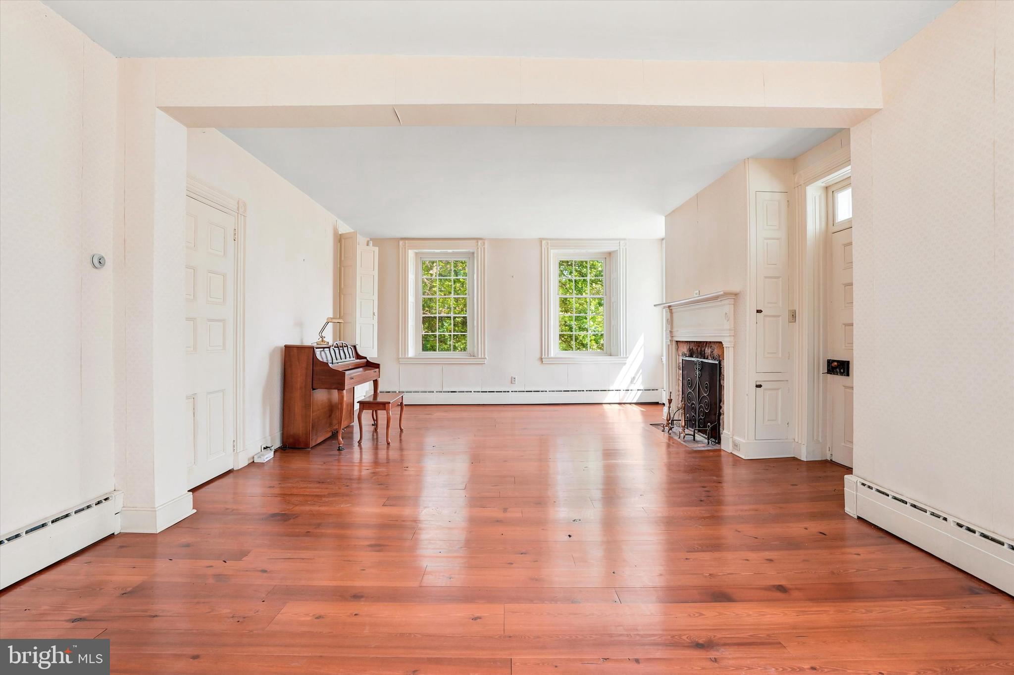 HUNTINGDON VALLEY - Residential