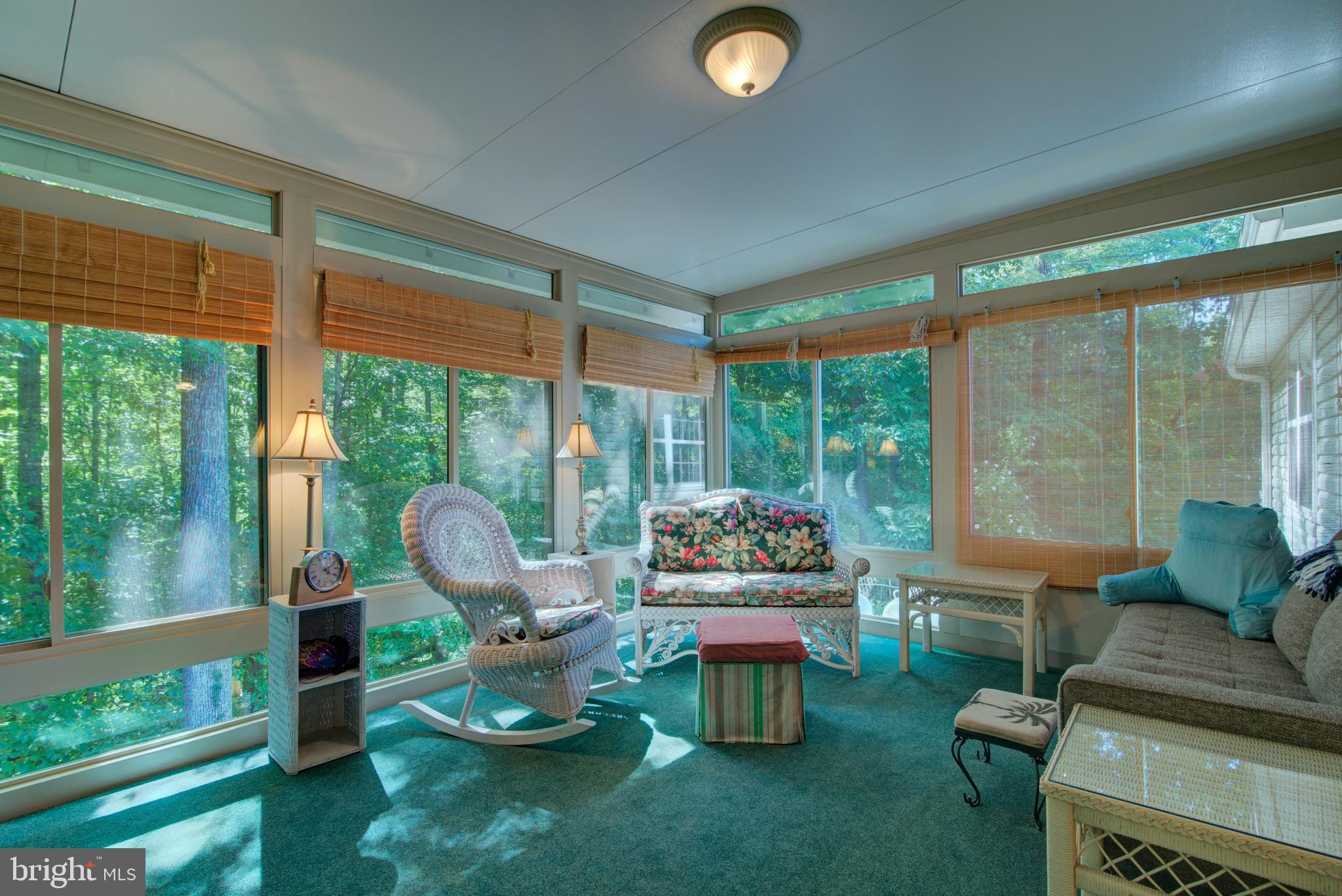 PRESIDENTIAL LAKES - Residential