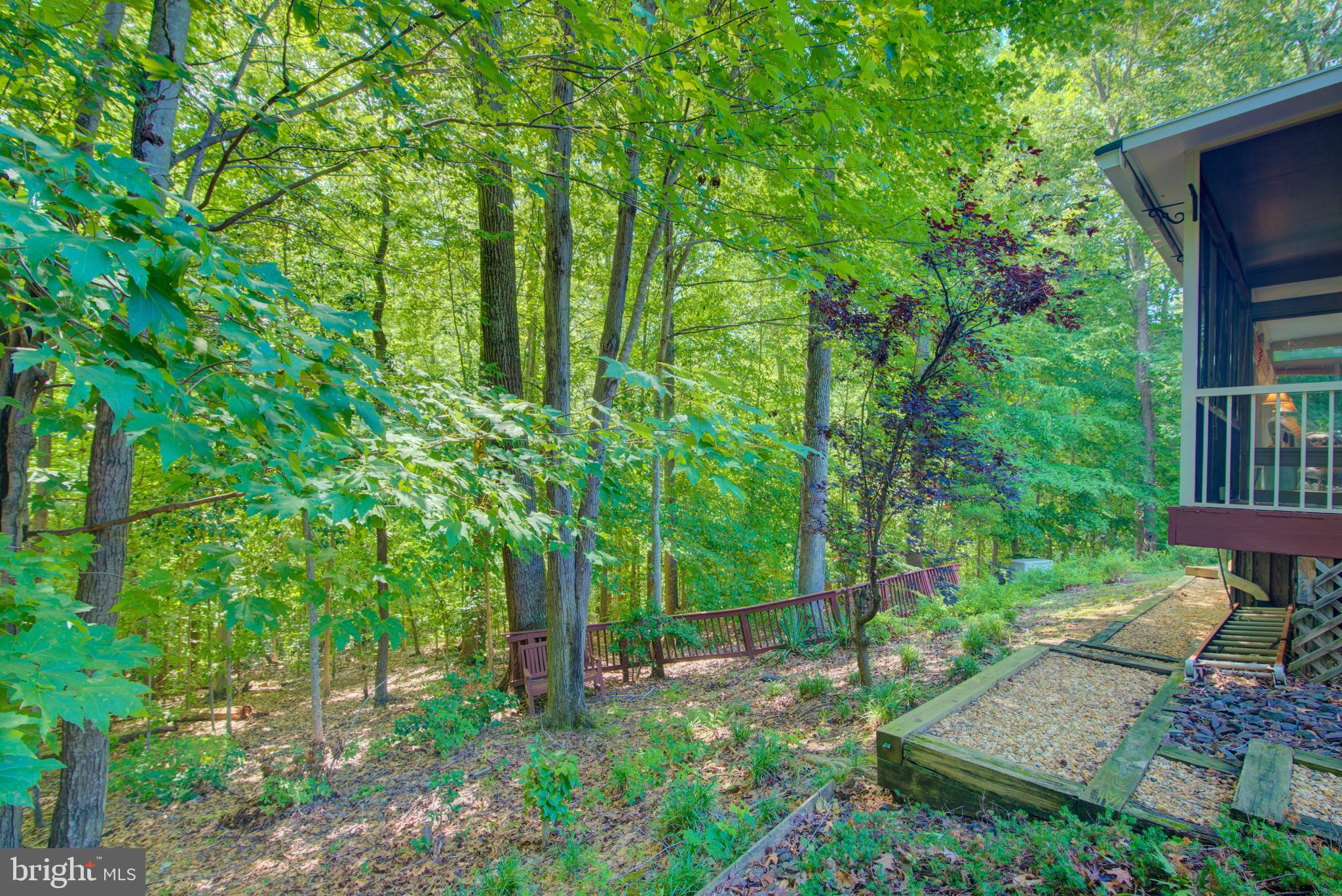 PRESIDENTIAL LAKES - Residential