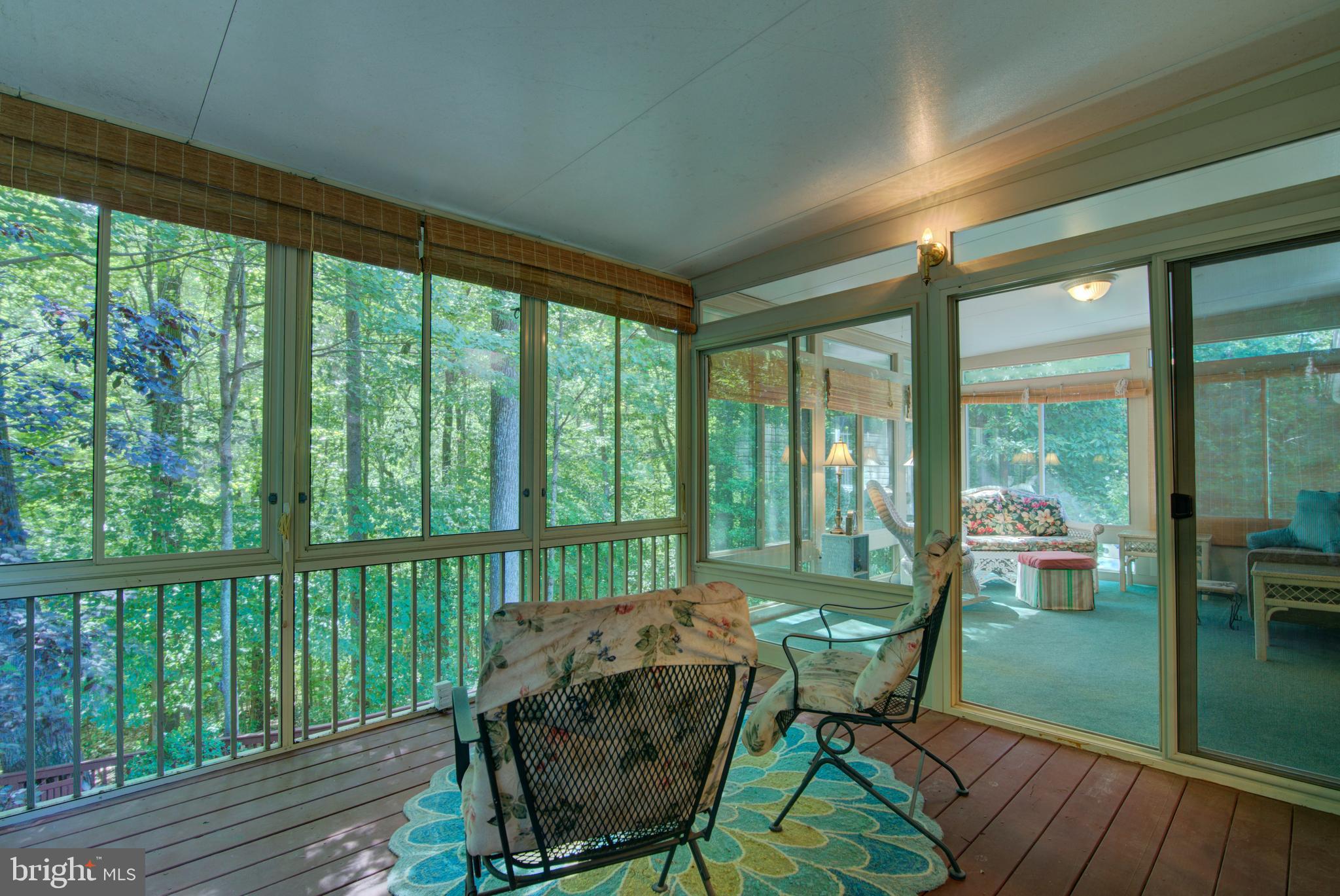 PRESIDENTIAL LAKES - Residential