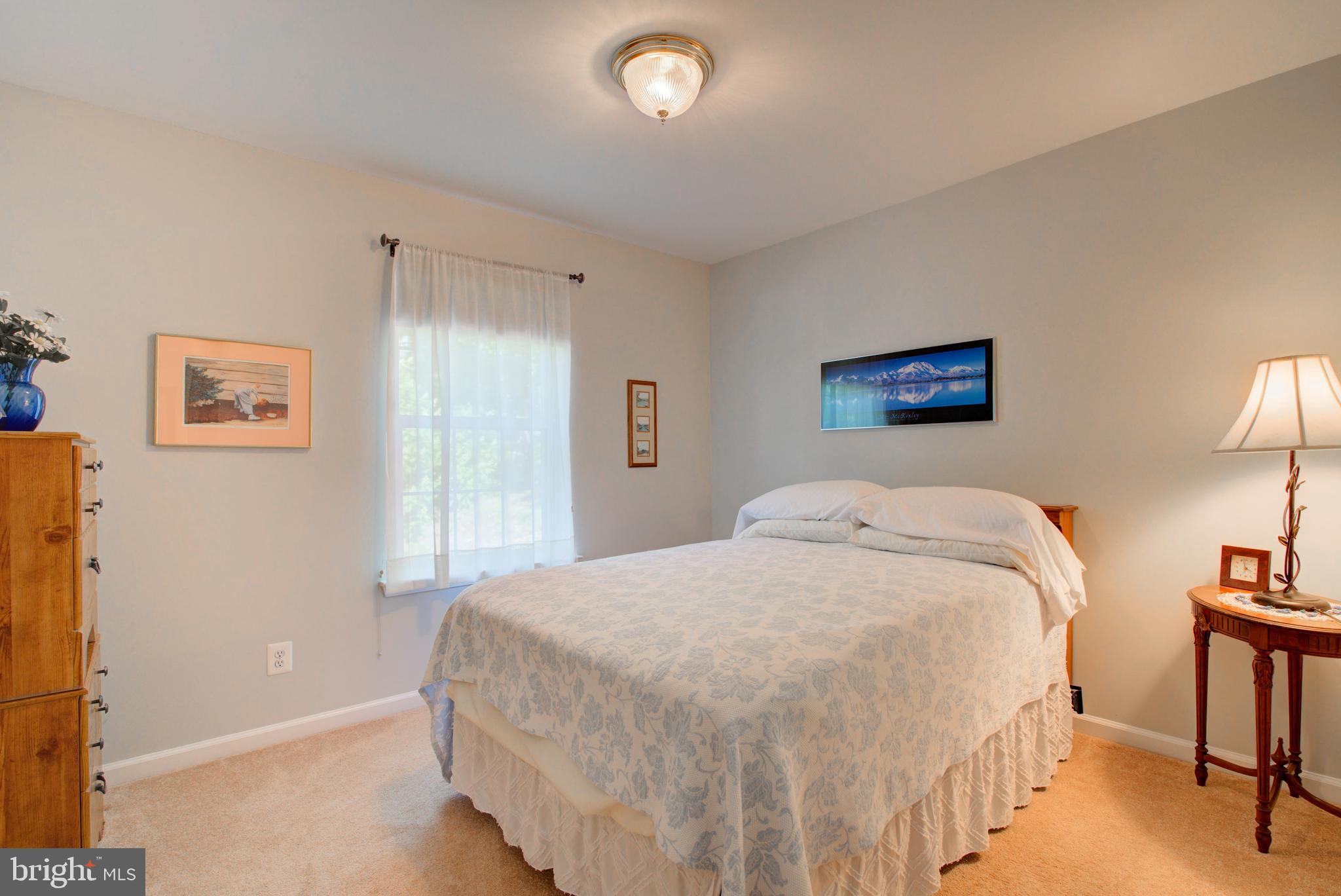 PRESIDENTIAL LAKES - Residential