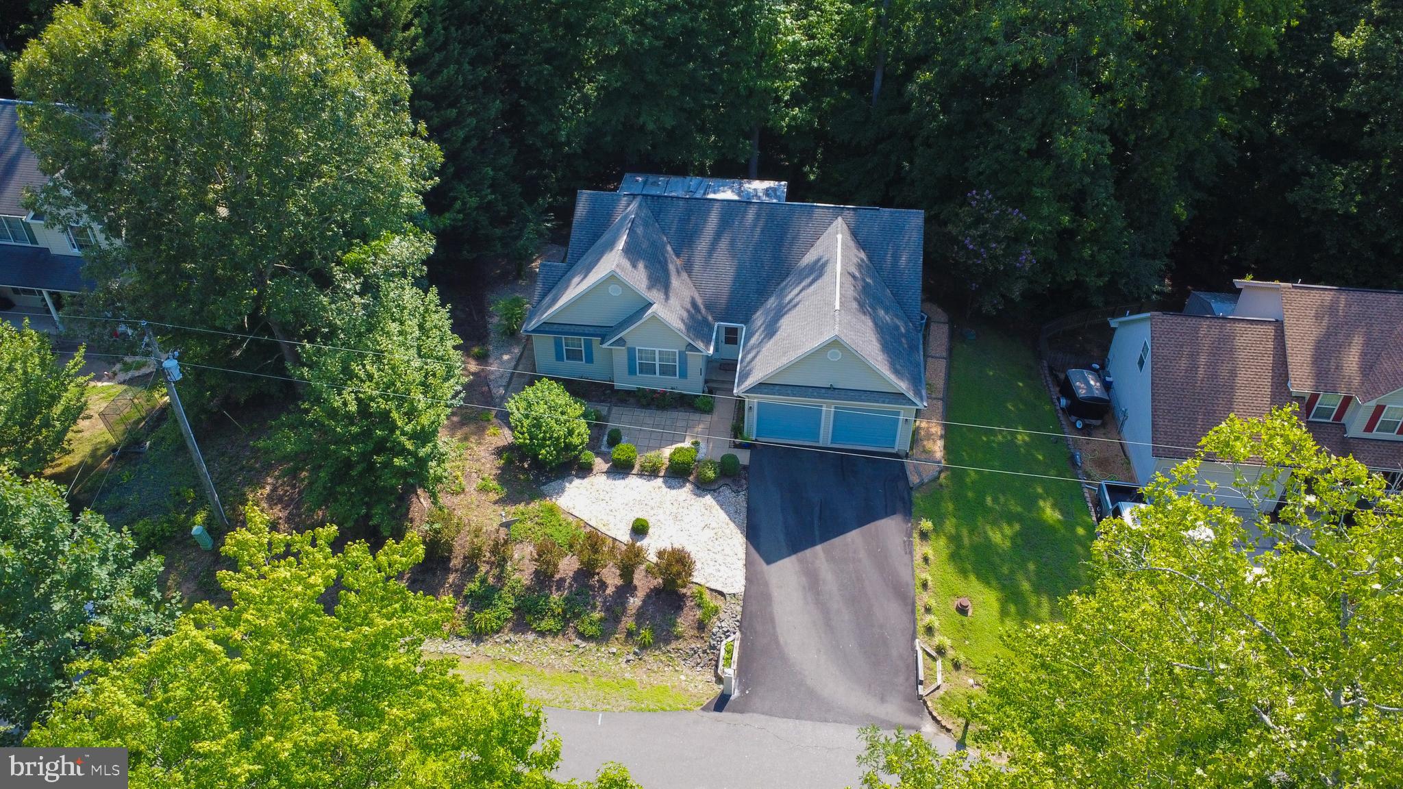 PRESIDENTIAL LAKES - Residential