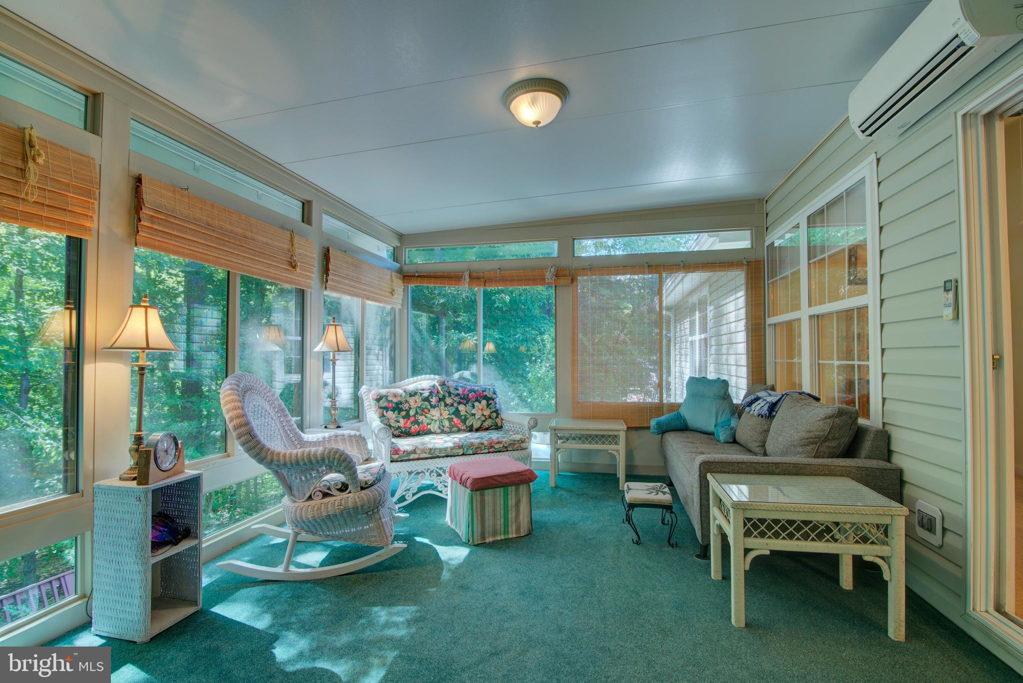 PRESIDENTIAL LAKES - Residential