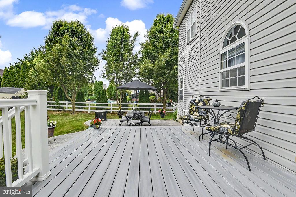 TOWNSEND VILLAGE - Residential
