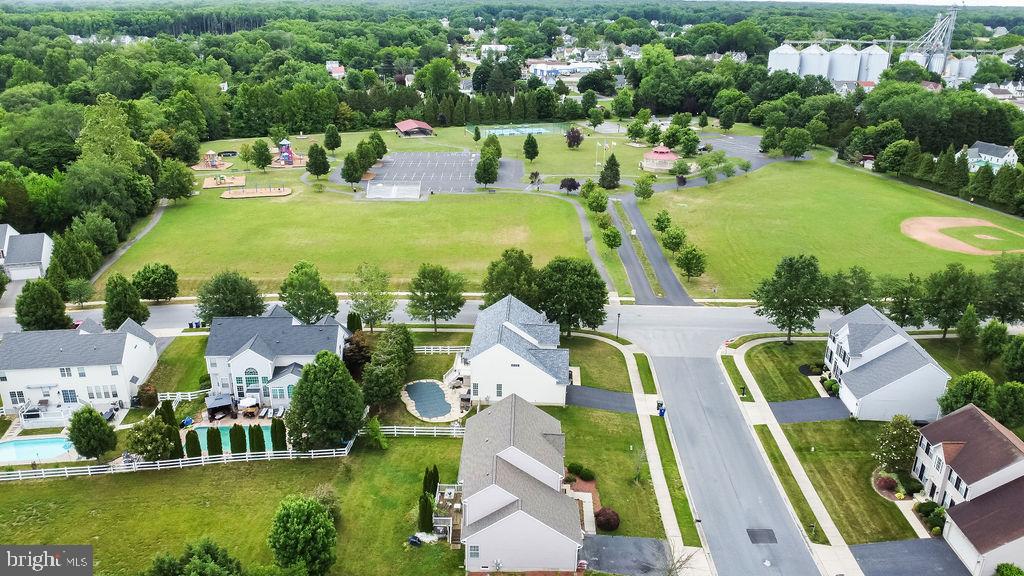 TOWNSEND VILLAGE - Residential