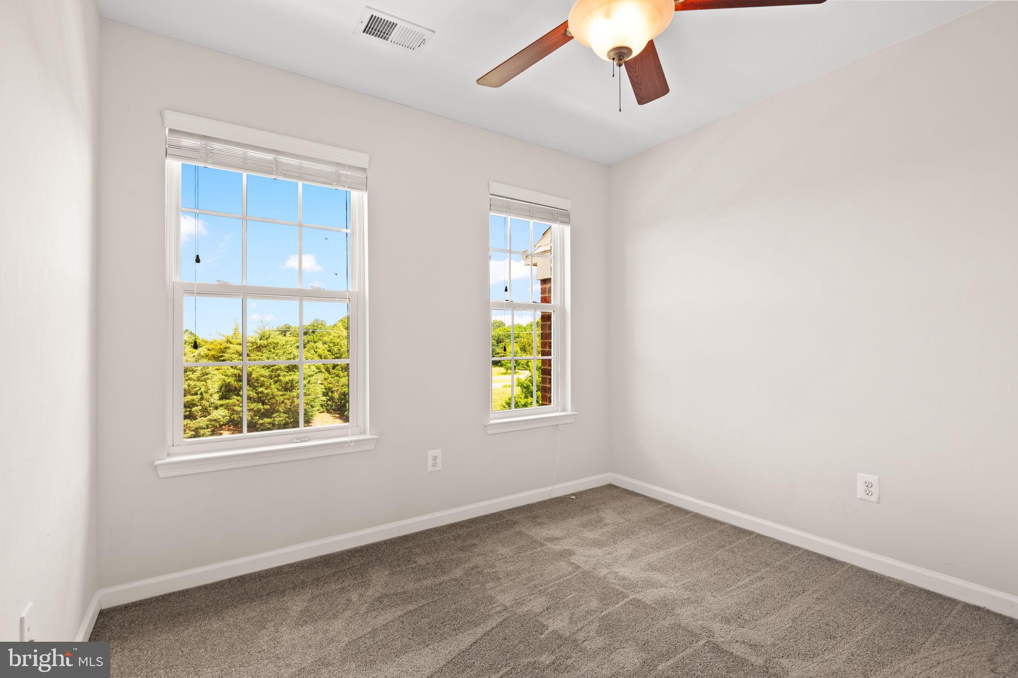 SEVEN HILLS - Residential