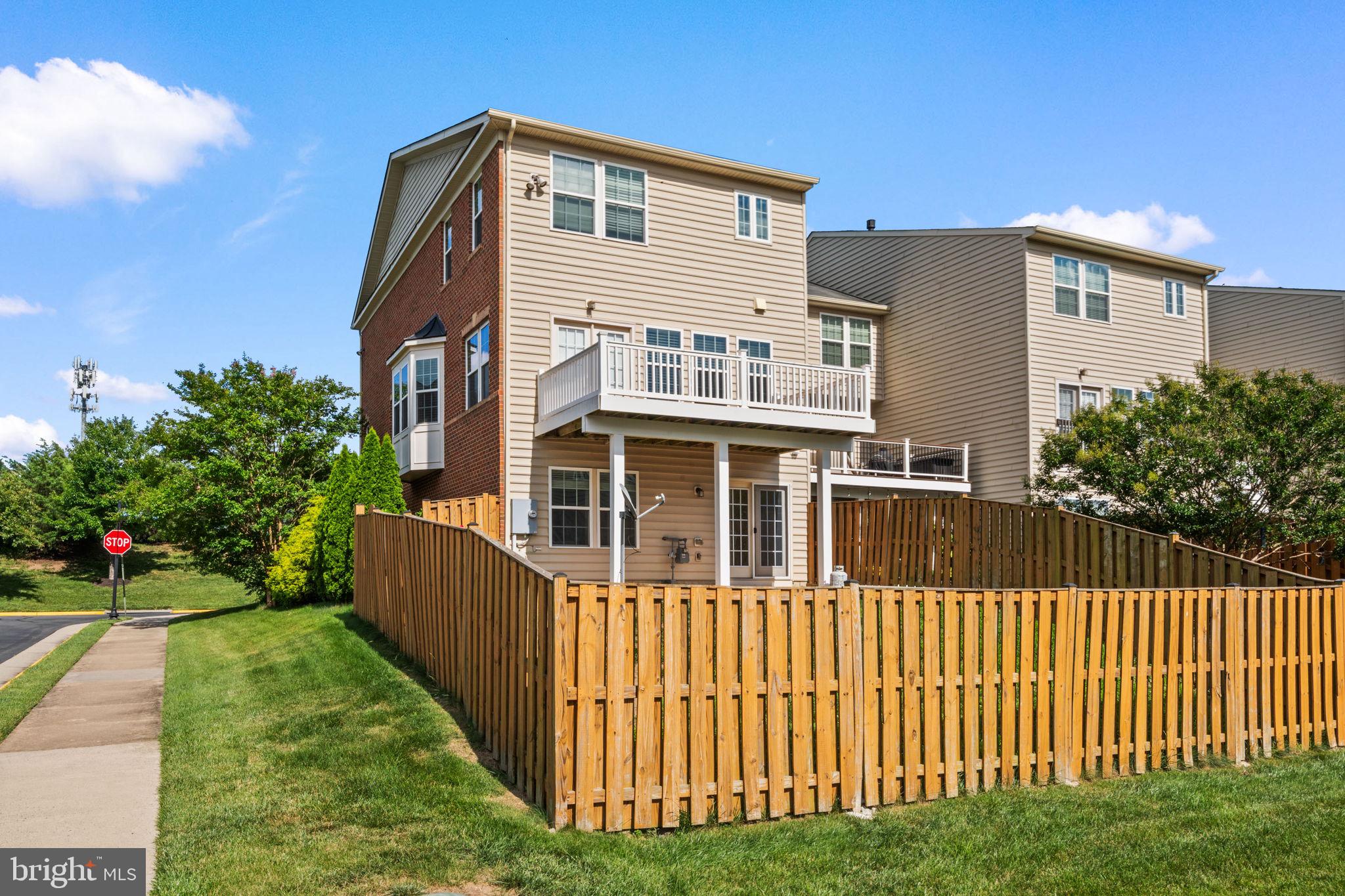 SEVEN HILLS - Residential