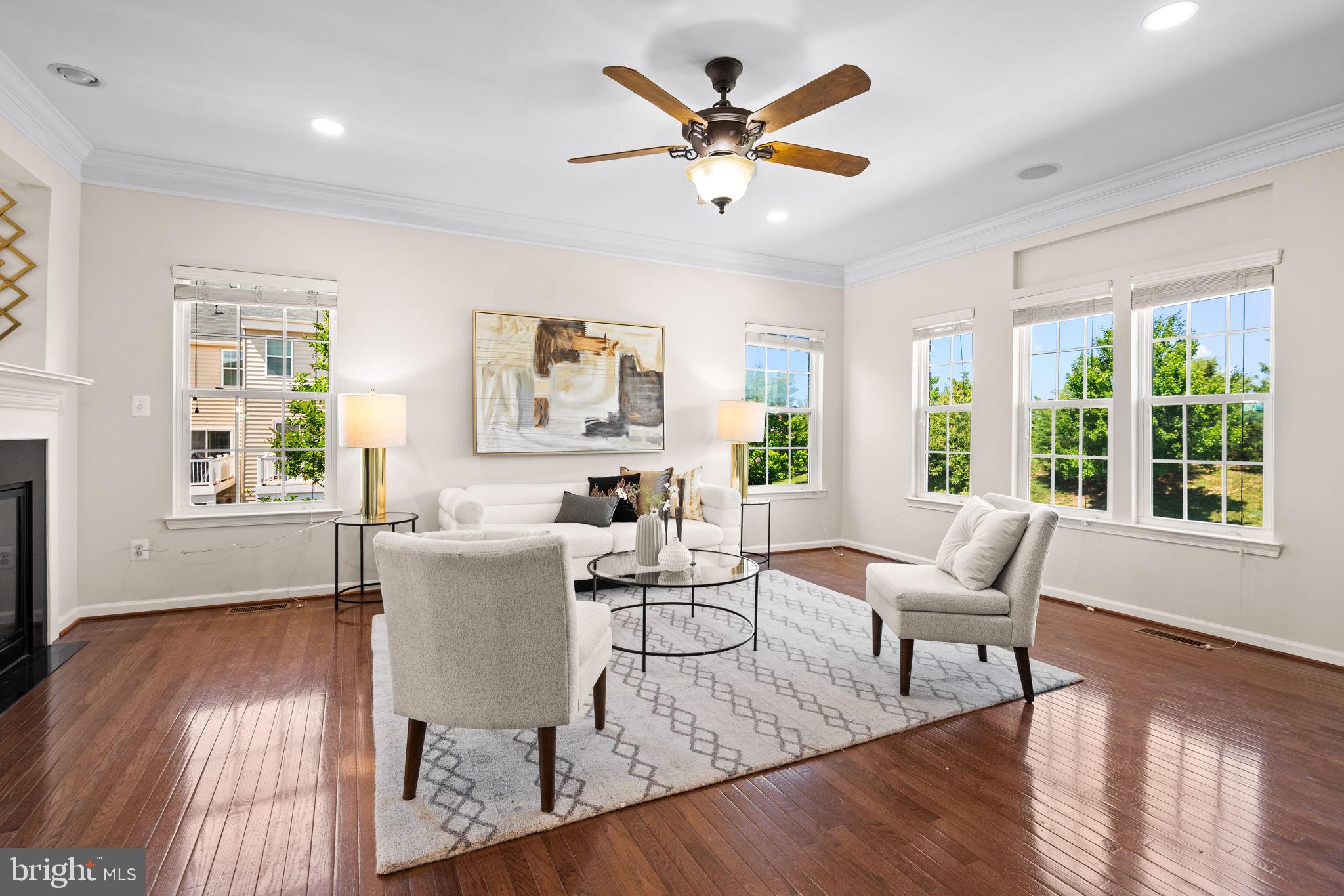 SEVEN HILLS - Residential