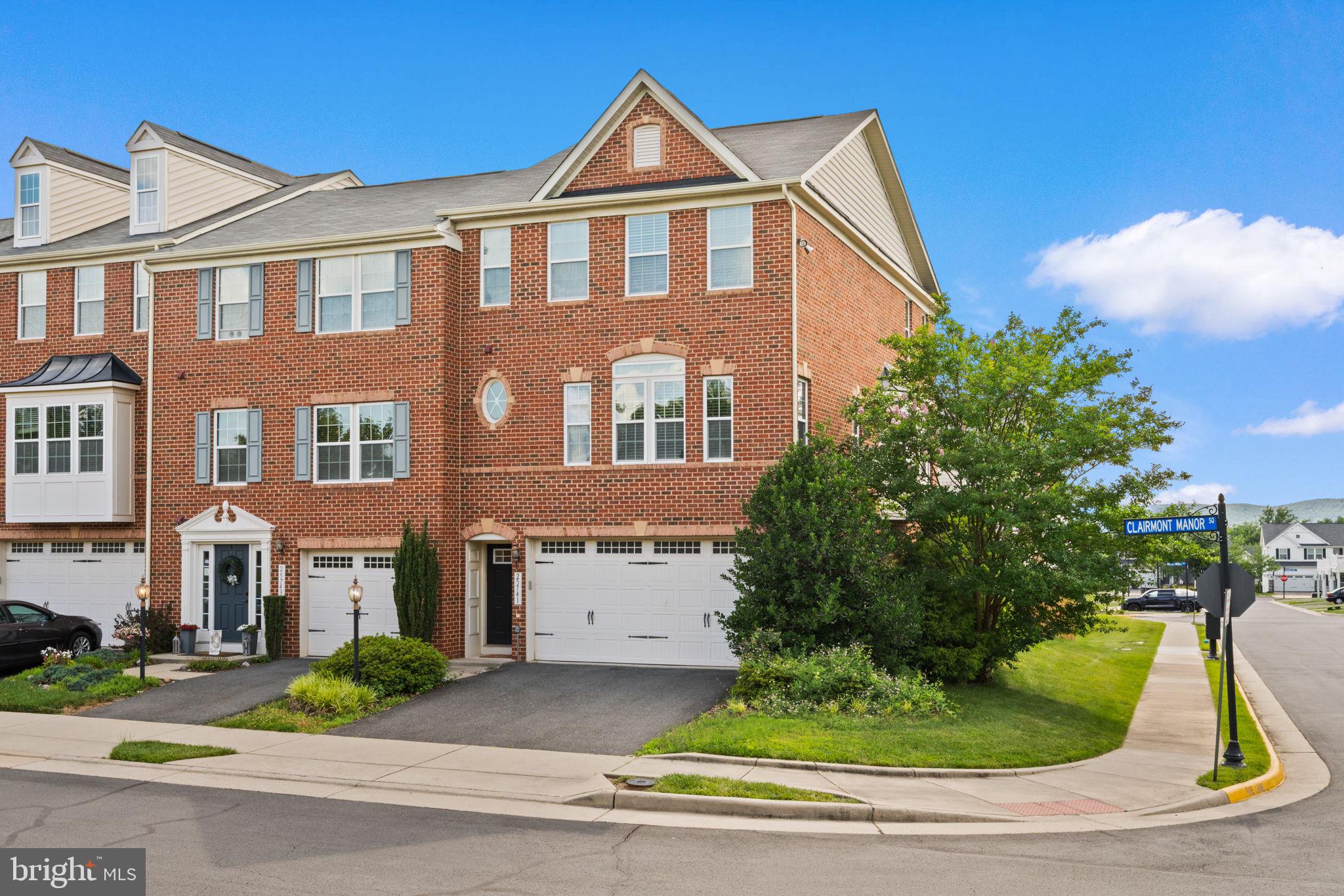 SEVEN HILLS - Residential