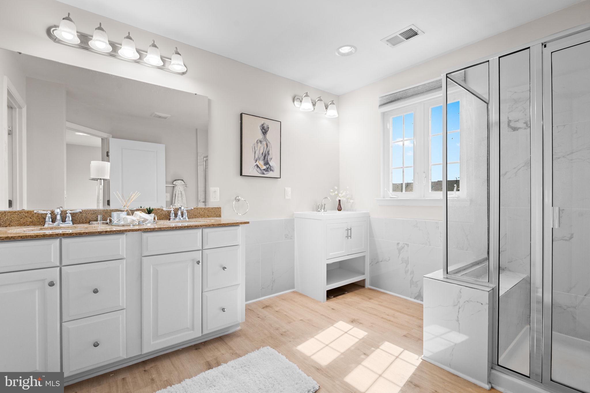 SEVEN HILLS - Residential