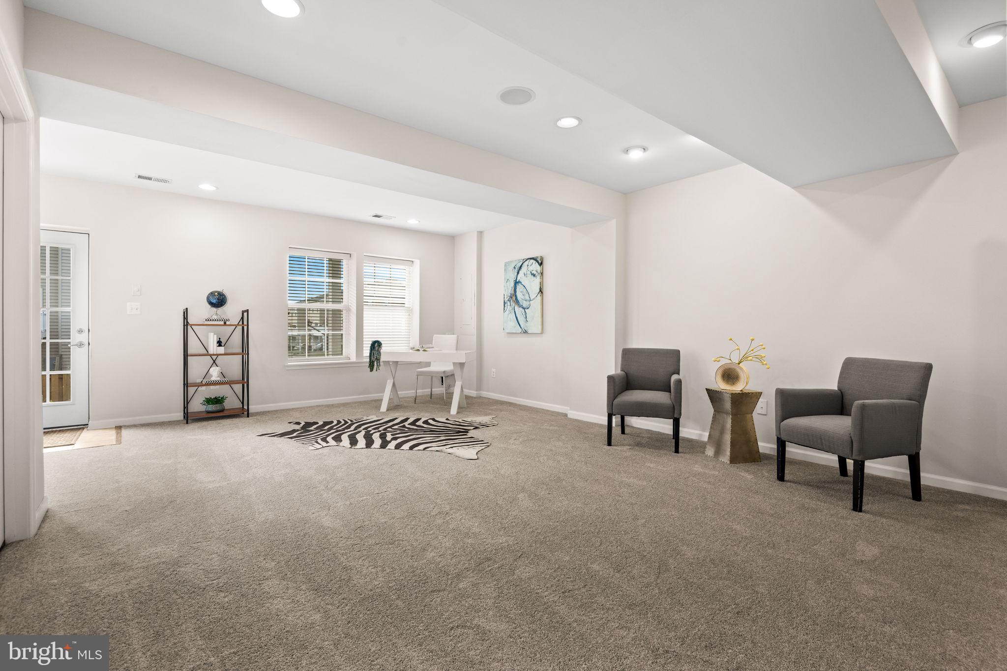 SEVEN HILLS - Residential