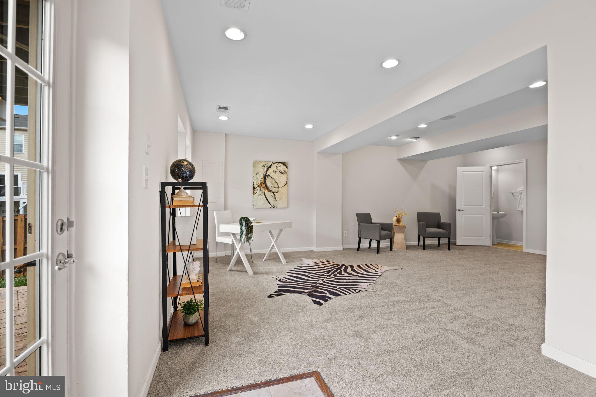 SEVEN HILLS - Residential