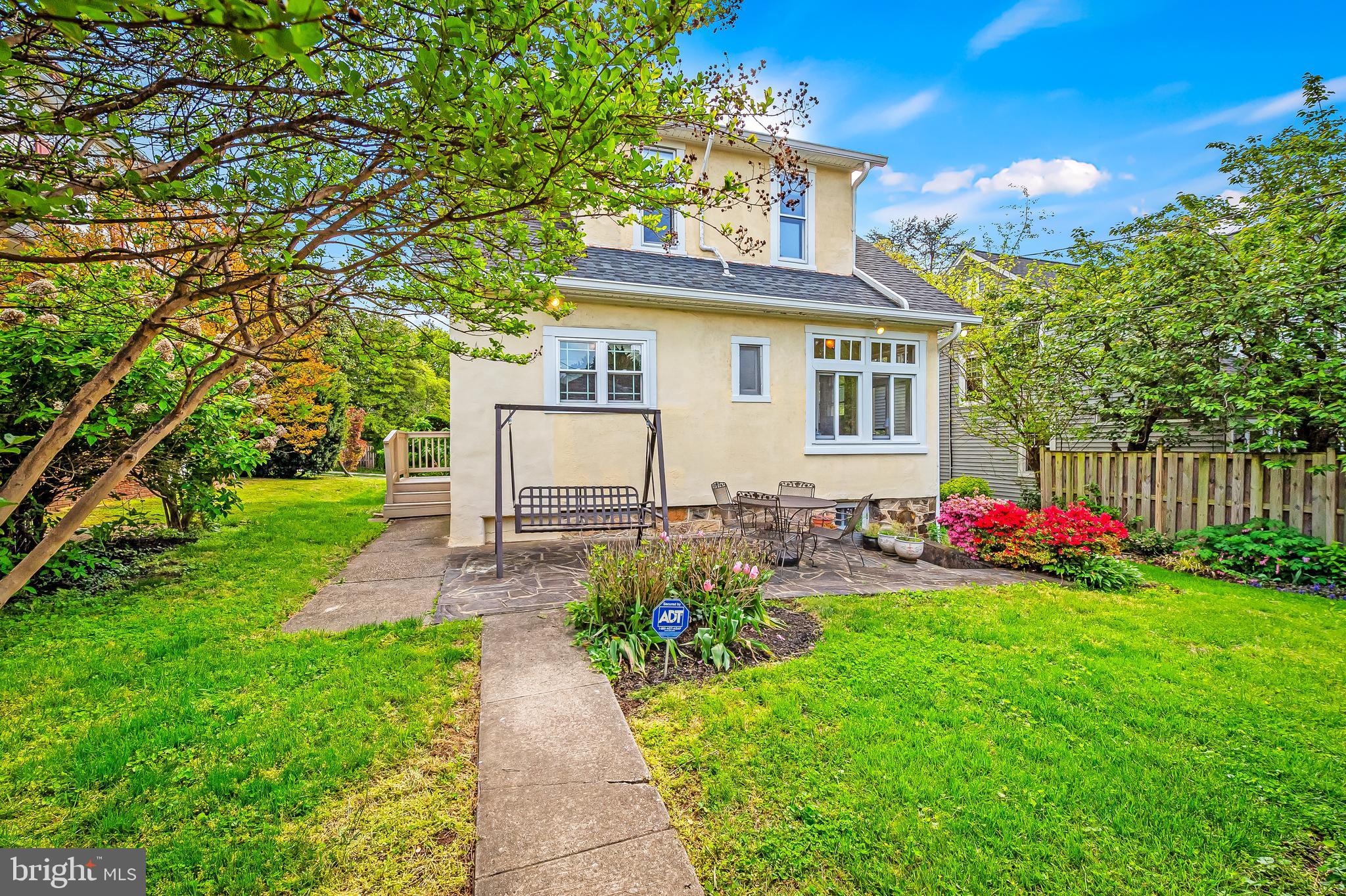 ROLAND PARK - Residential