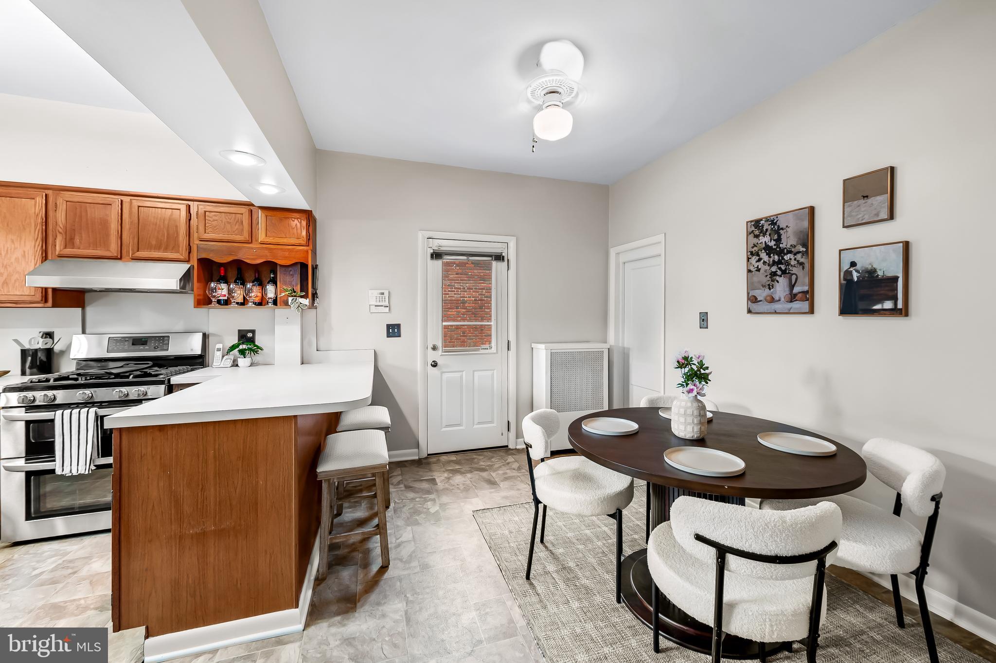 ROLAND PARK - Residential