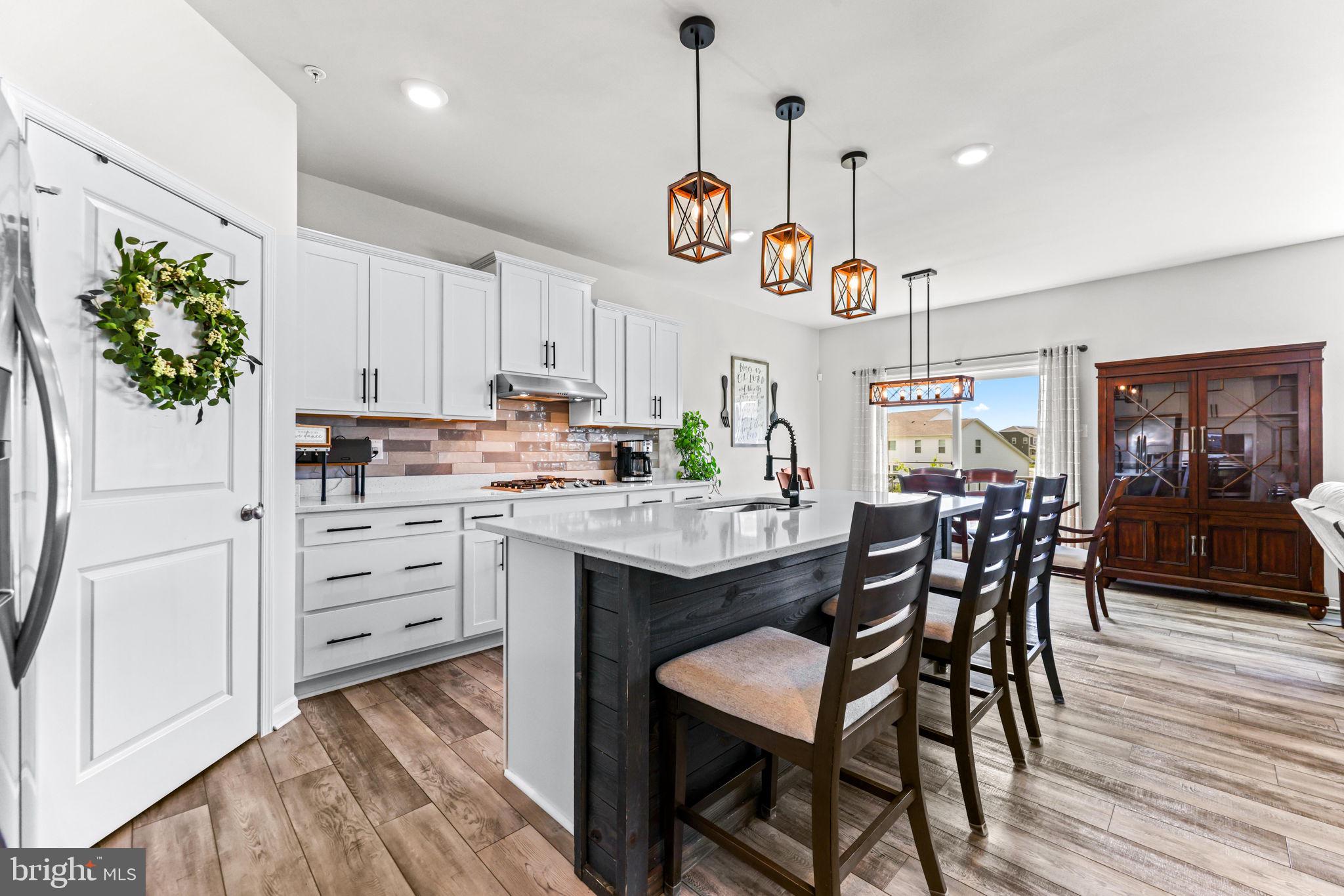 STONEGATE - Residential