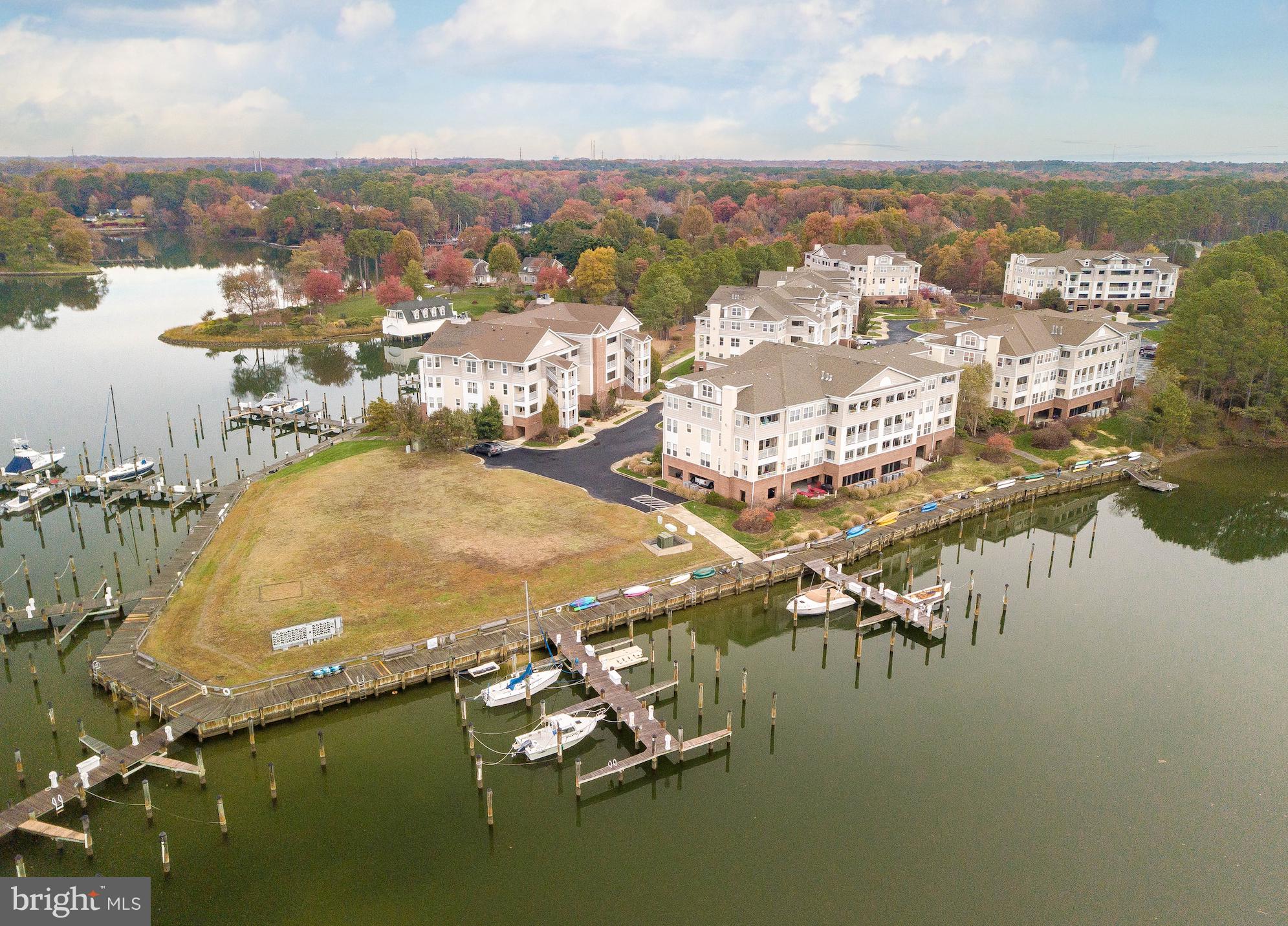OYSTER BAY CONDOMINIUMS - Residential
