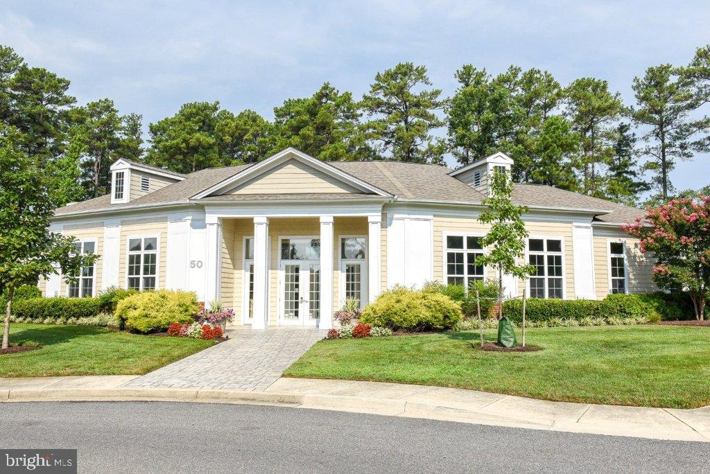 OYSTER BAY CONDOMINIUMS - Residential